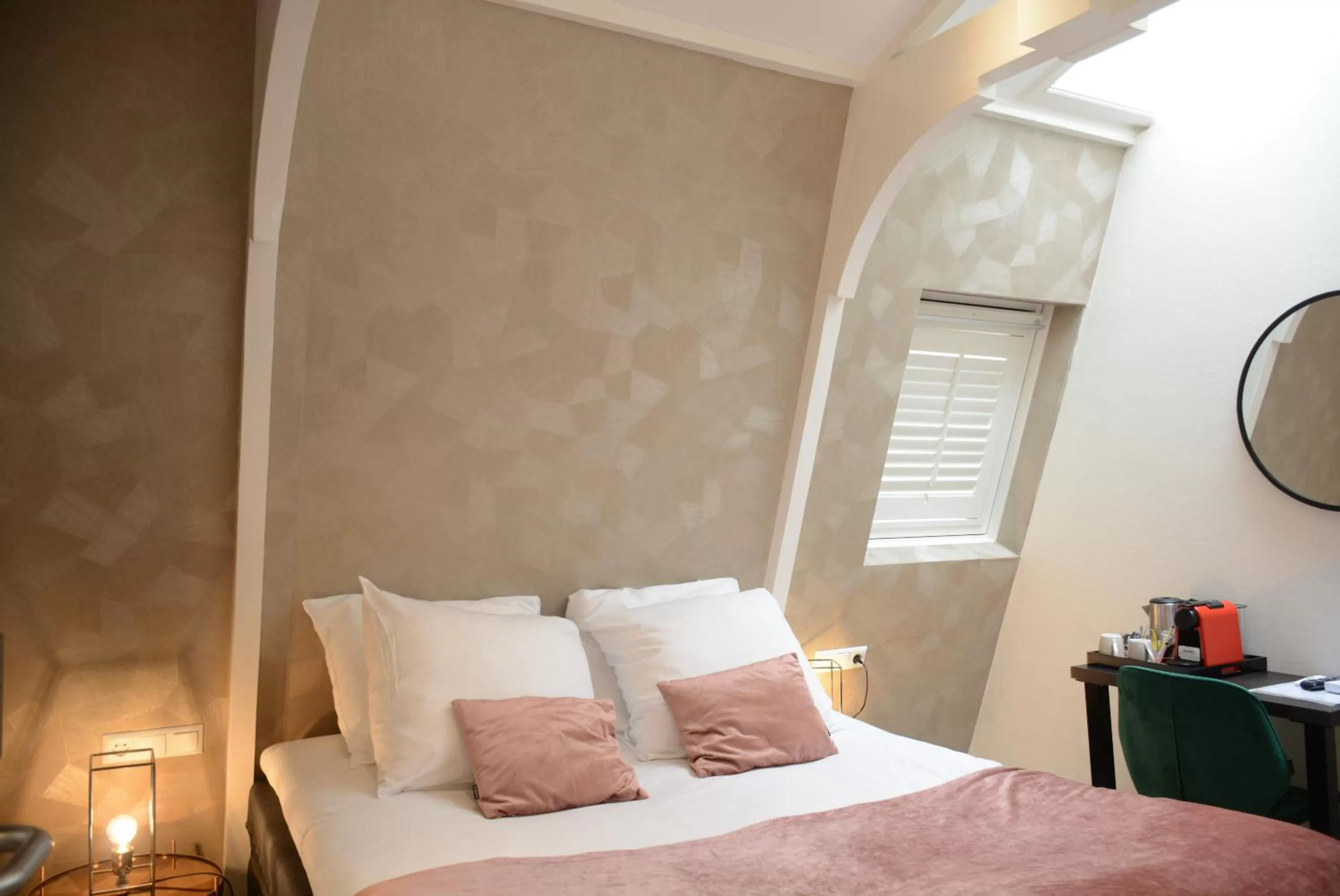 Bed in NL Hotel District Leidseplein