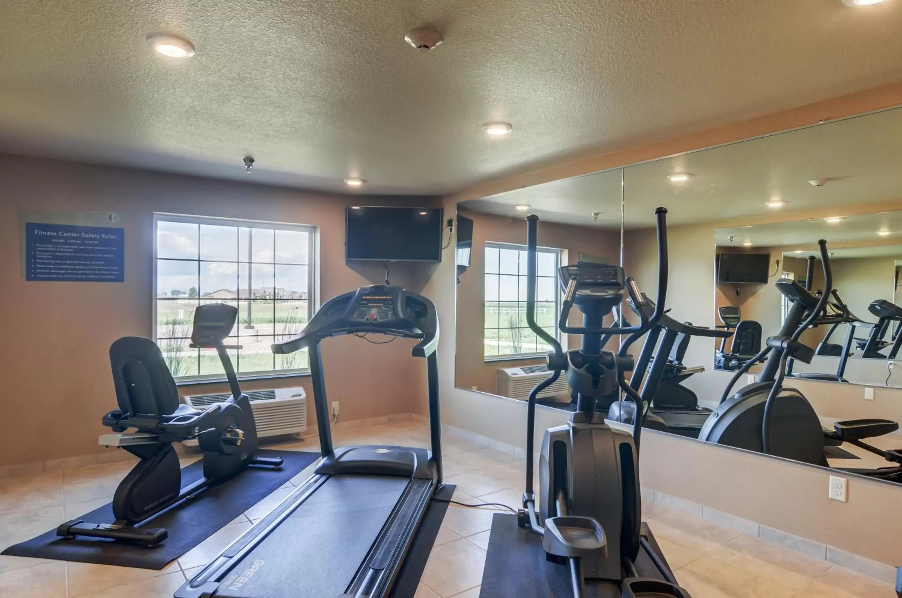 Fitness centre/facilities, Fitness Center/Facilities in Cobblestone Inn & Suites - Ord