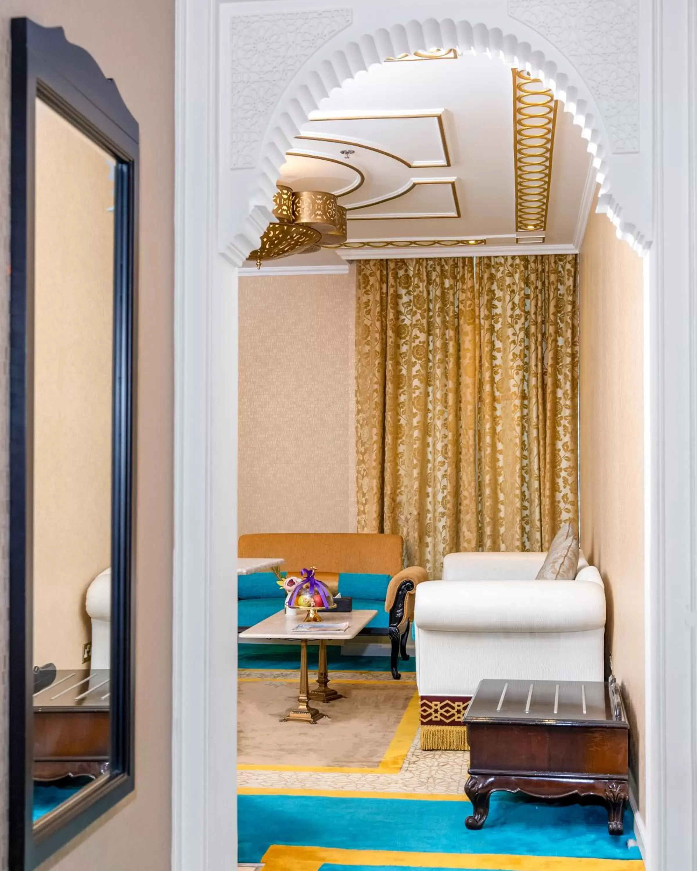 Living room in Saraya Corniche Hotel