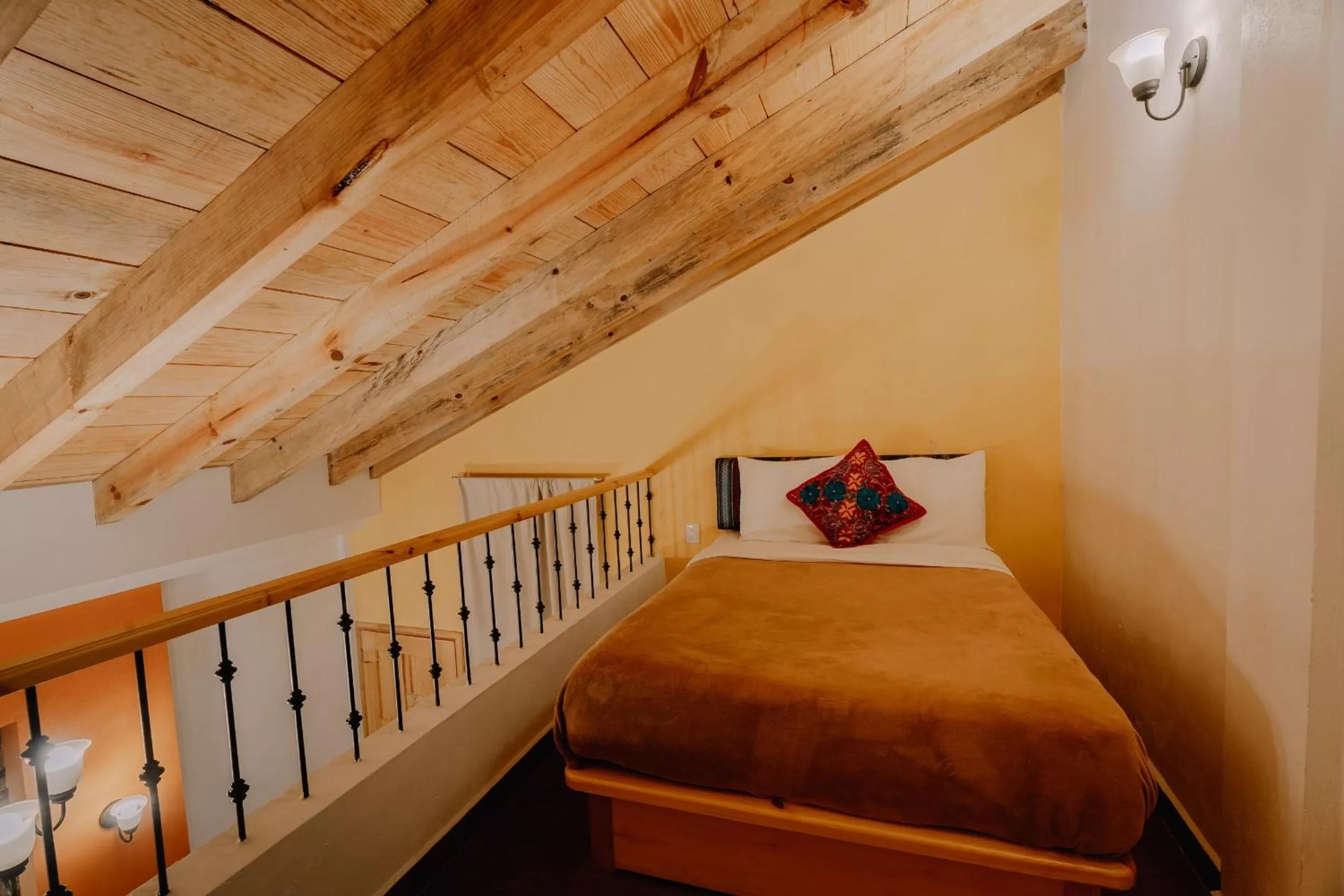 Bed in Hotel Cielo y Selva, San Cristobal de las Casas