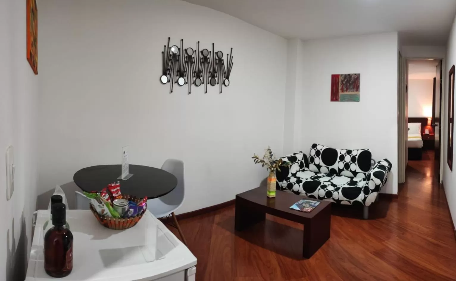 Photo of the whole room in Hotel Casa Galvez