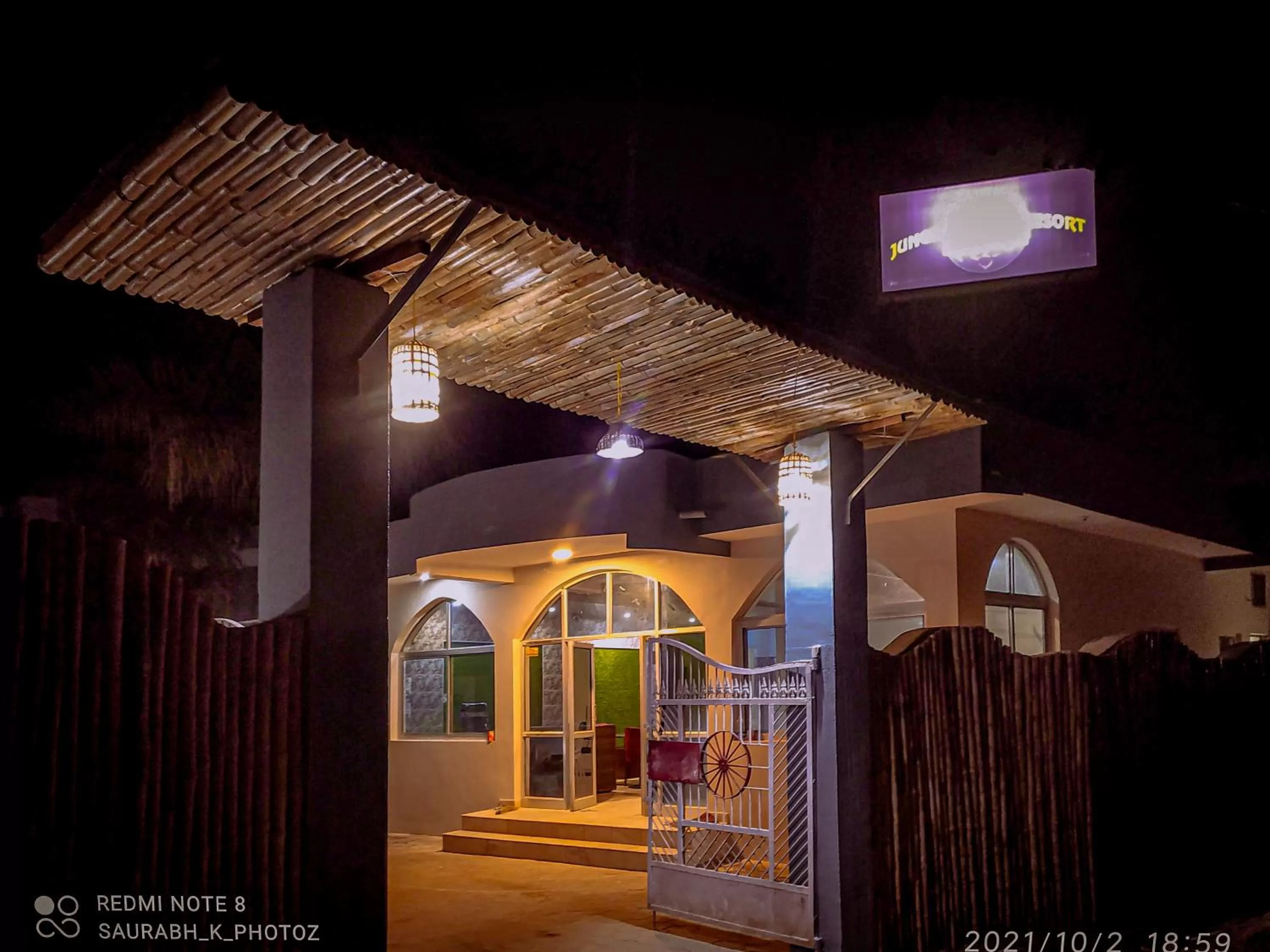 Property building in Hotel Jungle Palace Resort