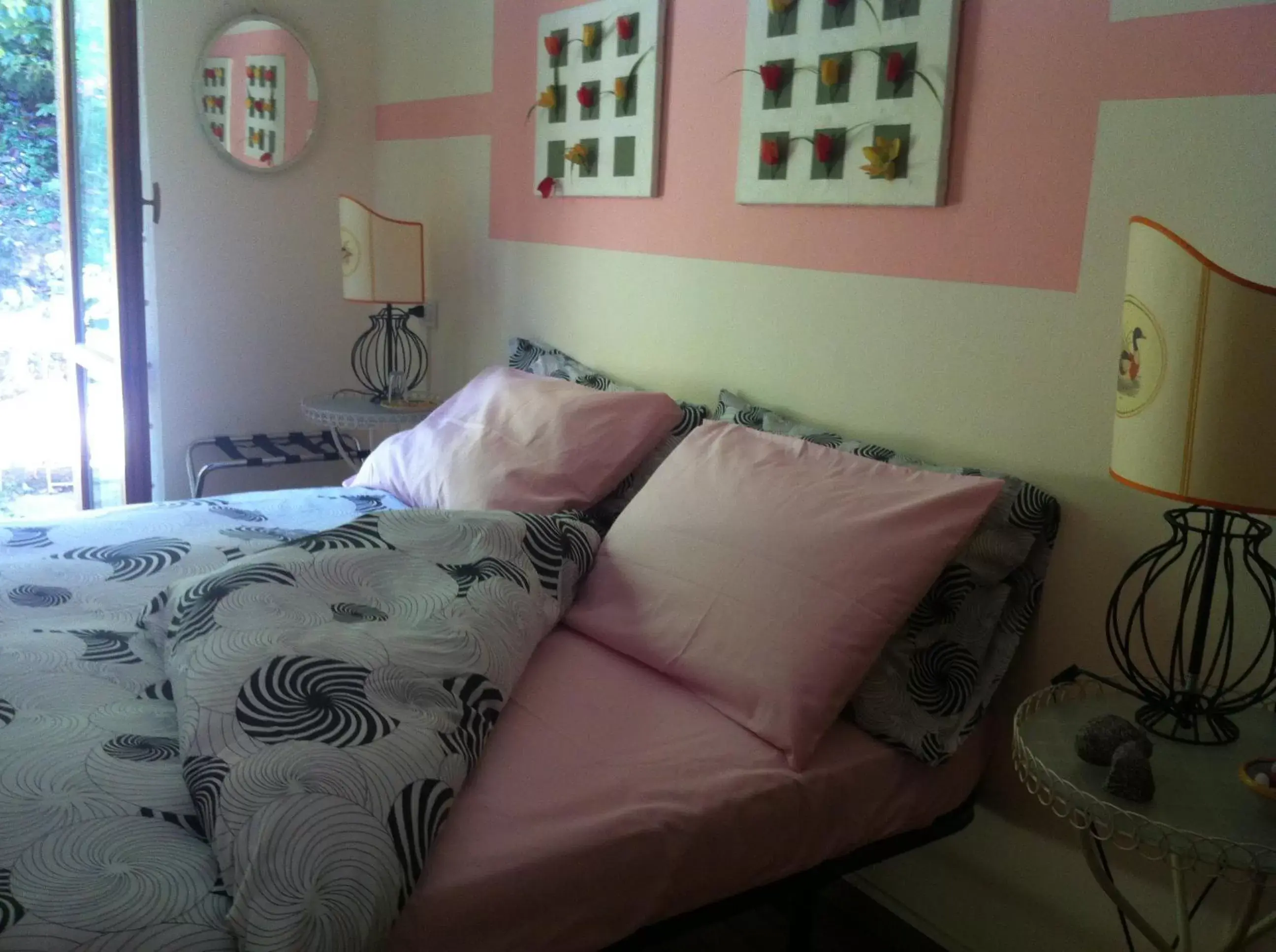 Double Room with Garden View in B&B Le Ortensie -Lago di Como Double Room with Garden View in B&B Le Ortensie -Lago di Como