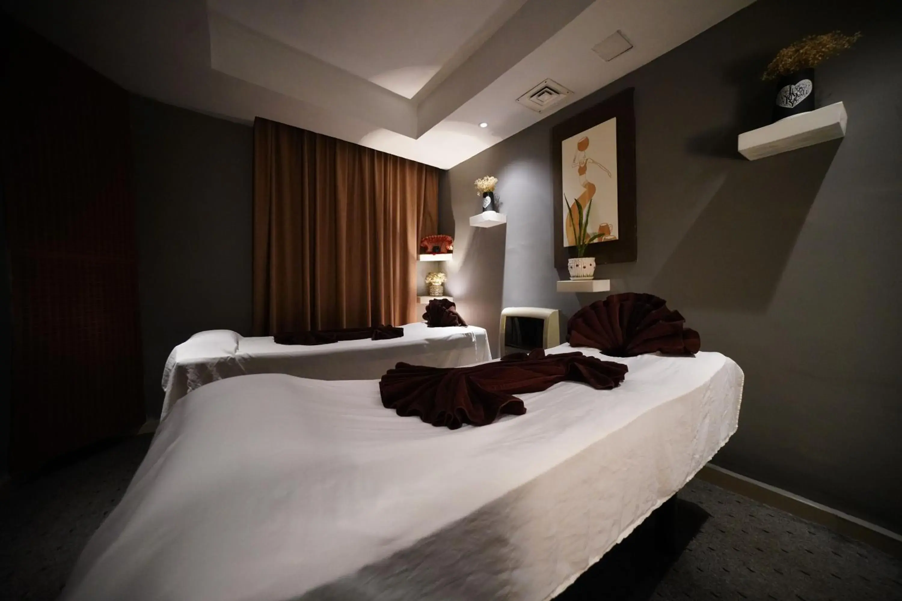 Massage in Mado Hotel