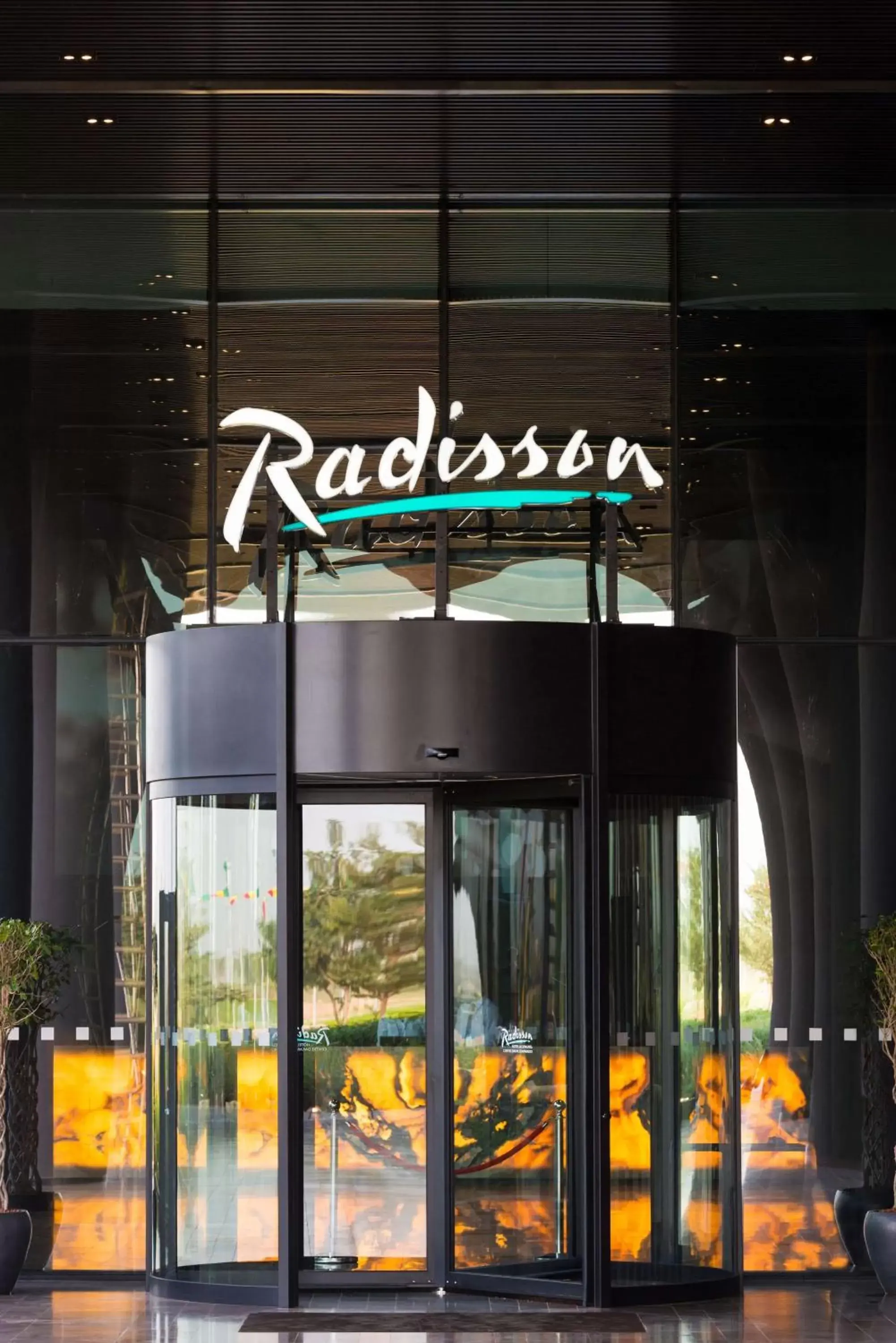 Property building in Radisson Hotel Dakar Diamniadio