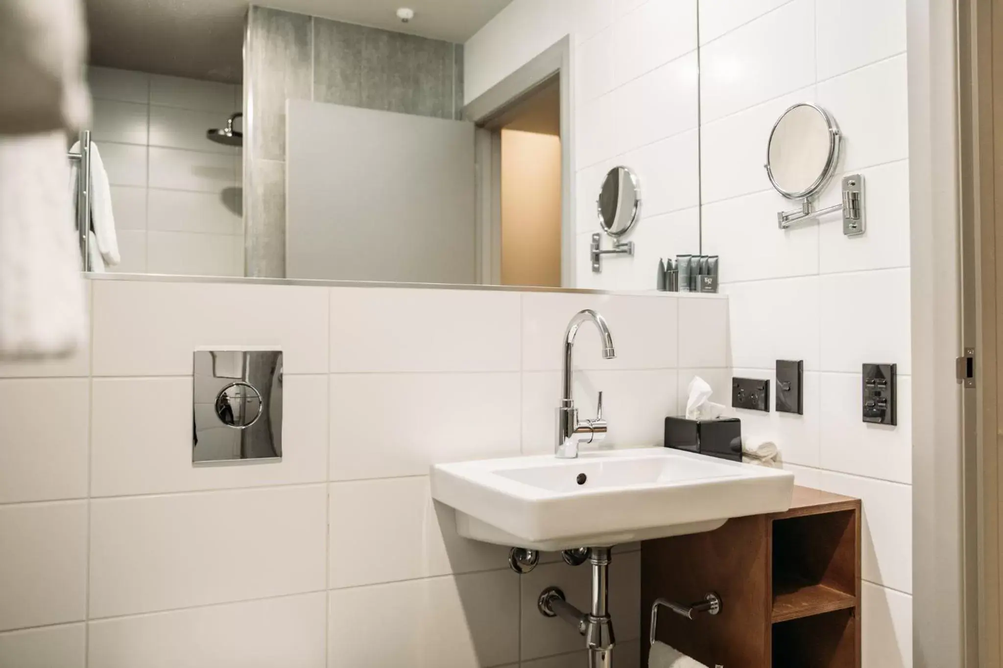 Bathroom in King and Queen Hotel Suites