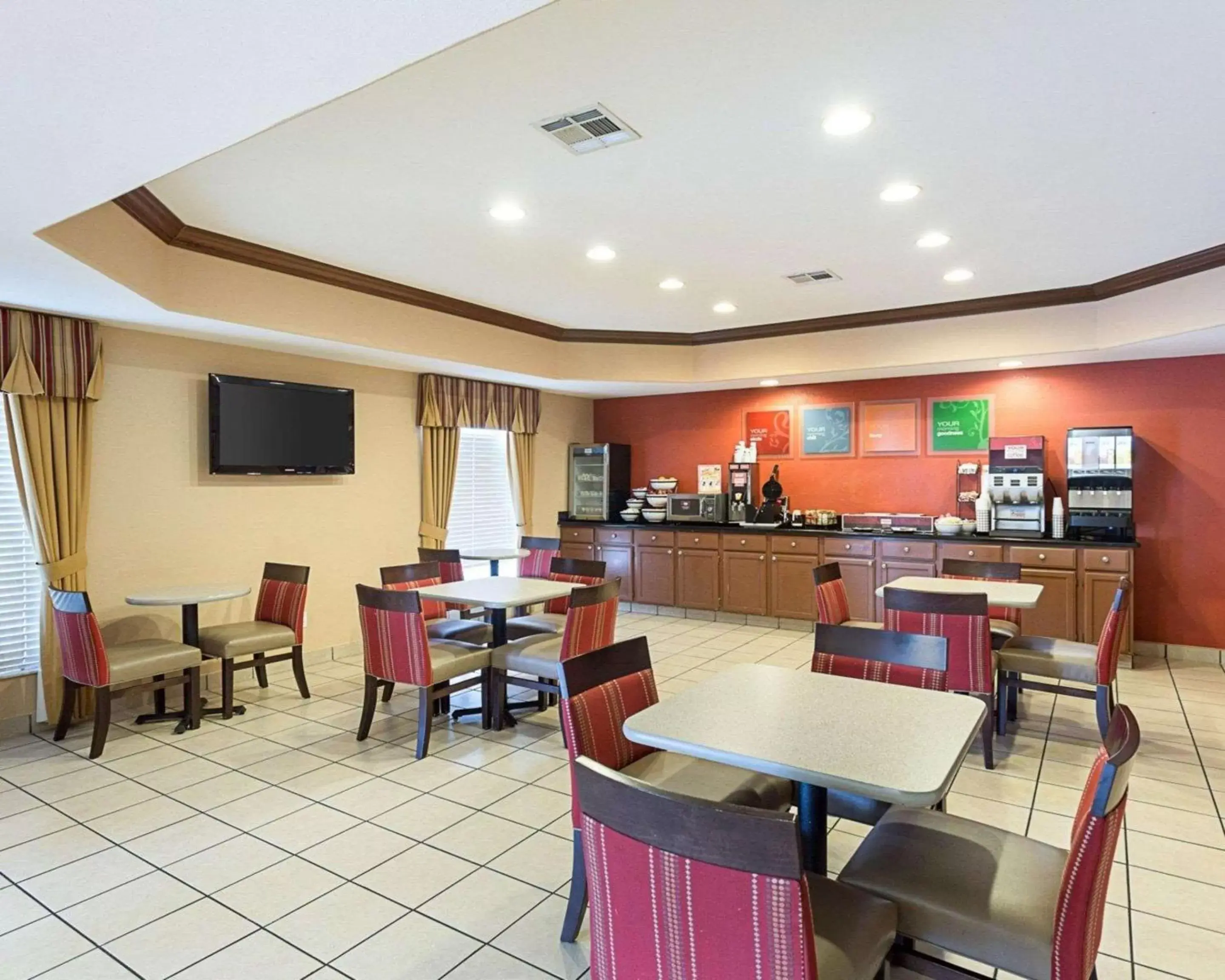 Restaurant/Places to Eat in Comfort Inn Marrero-New Orleans West