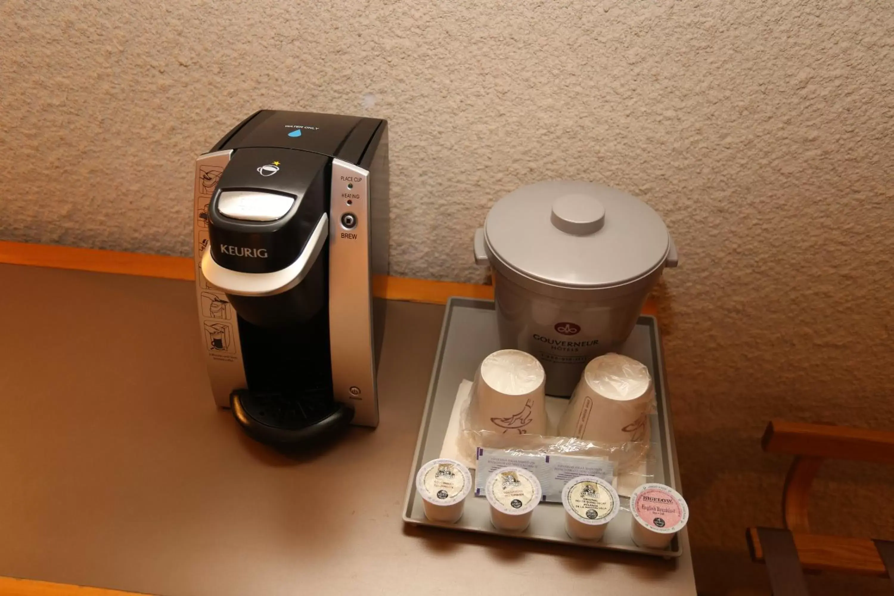 Coffee/Tea Facilities in Hôtels Gouverneur Sept-Îles