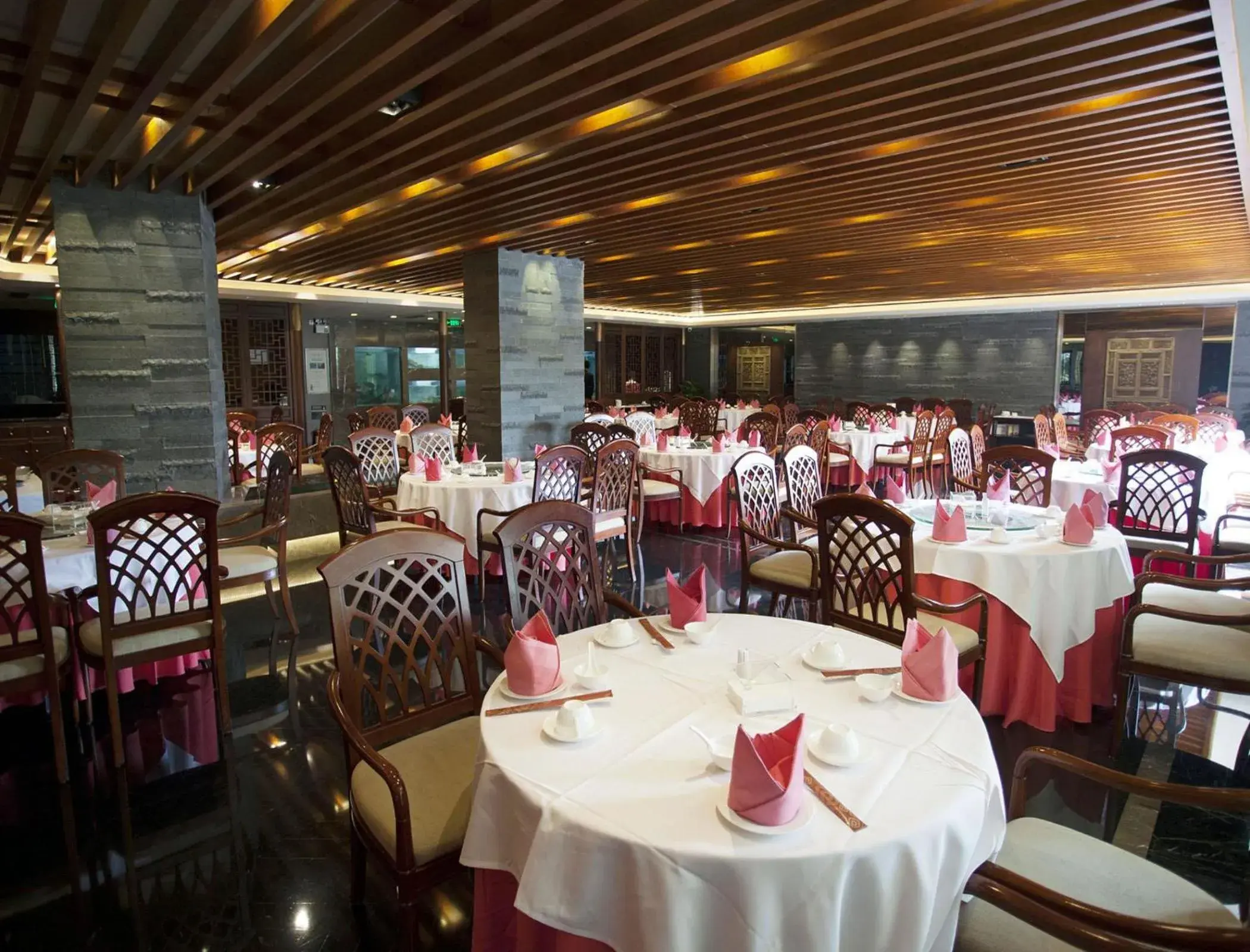 Restaurant/places to eat in Parklane Hotel Changan Restaurant/places to eat in Parklane Hotel Changan