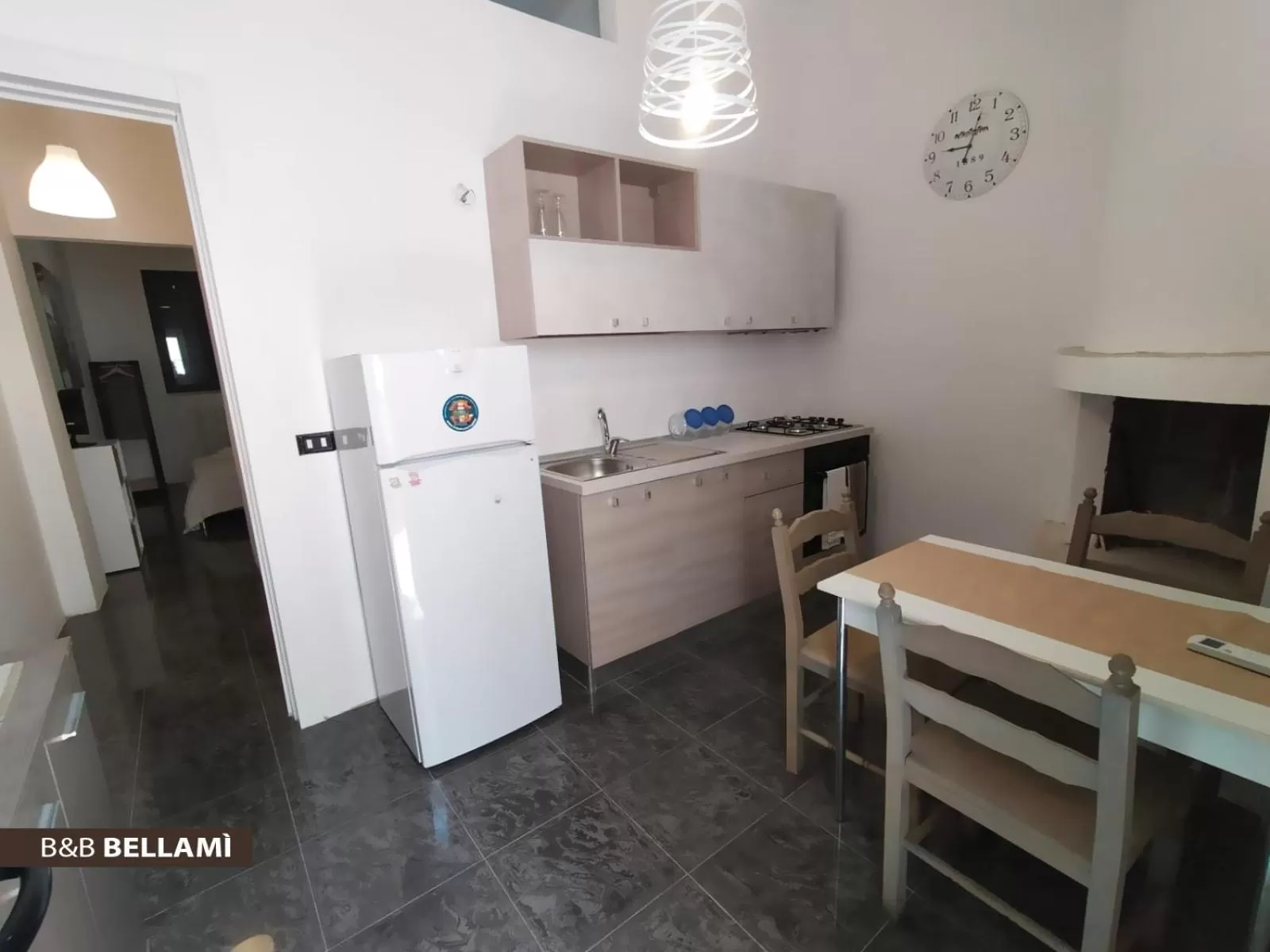 Kitchen or kitchenette, Kitchen/Kitchenette in B&B BELLAMI'