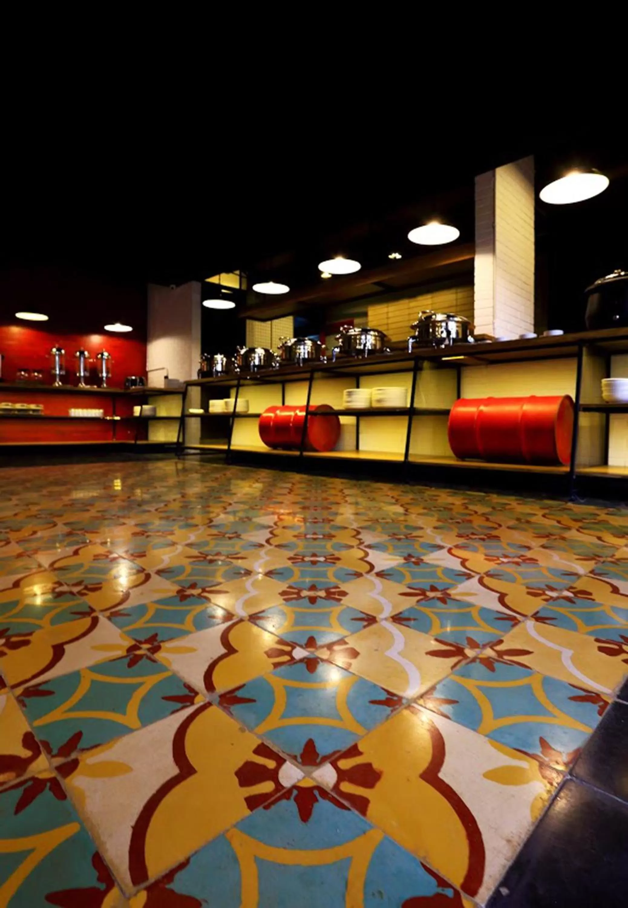 Restaurant/places to eat in Namin Dago Hotel