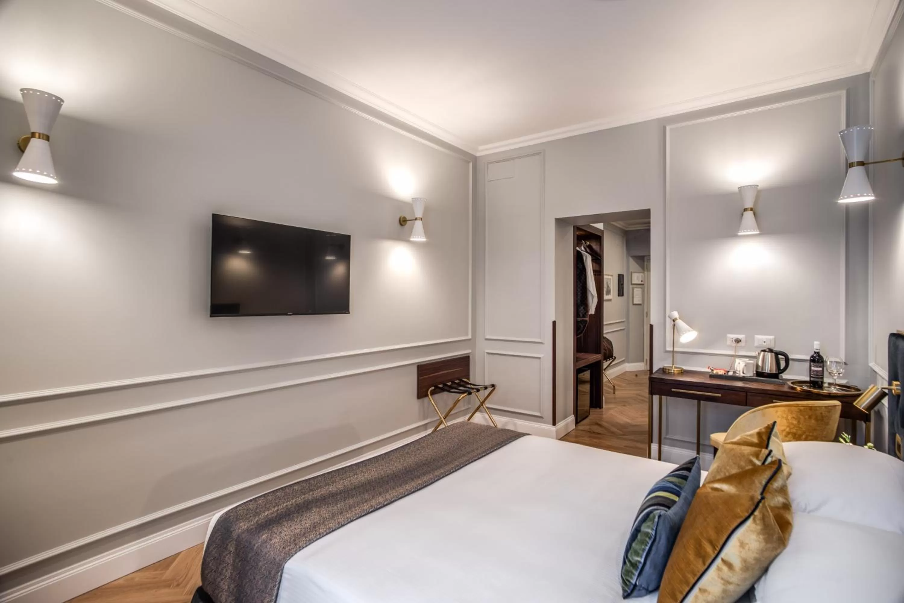 Bed in Tree Charme Augusto Boutique Hotel