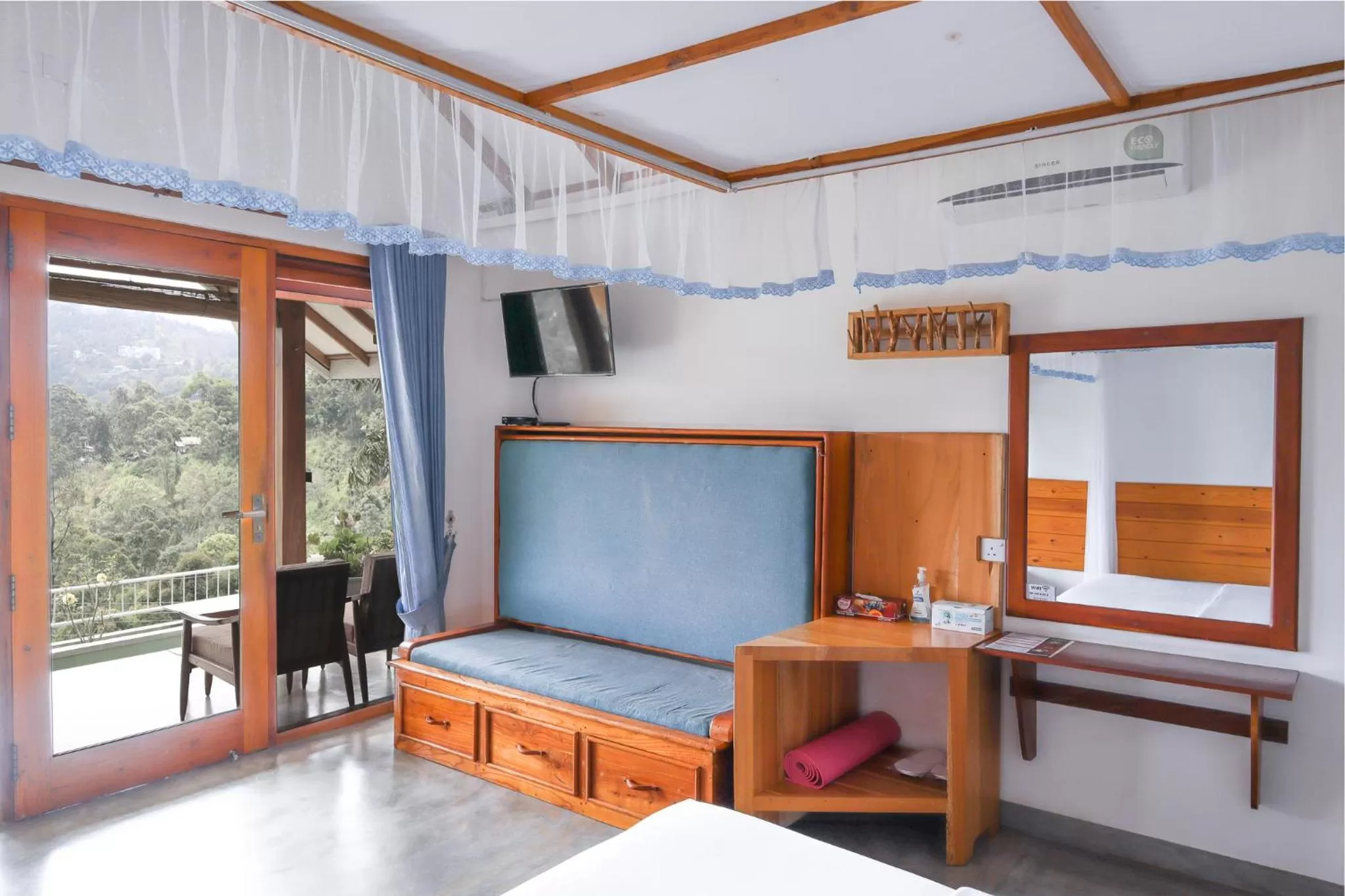 Bedroom, Bed in The One Ella