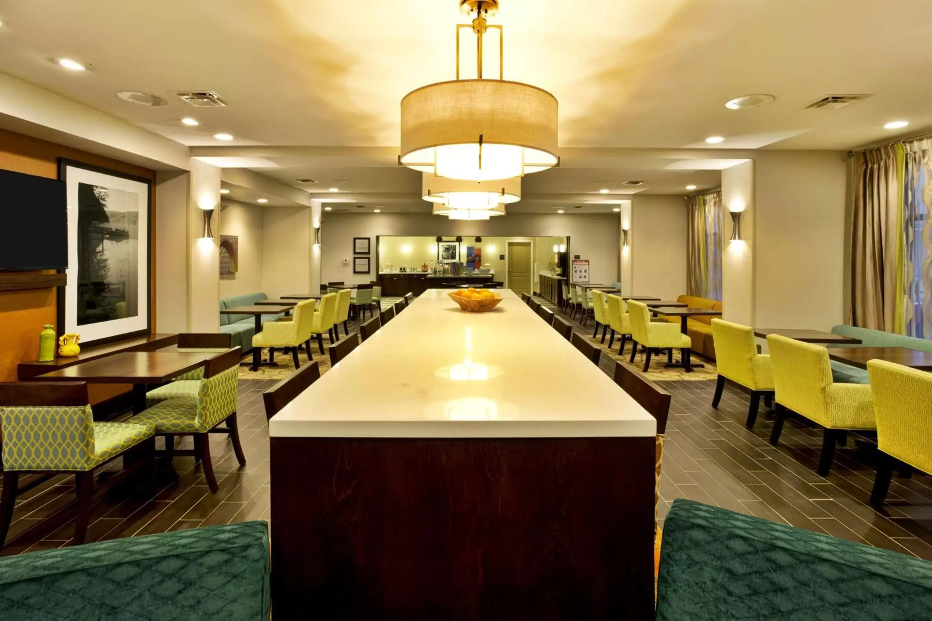 Dining area, Restaurant/Places to Eat in Hampton Inn Niagara Falls/ Blvd