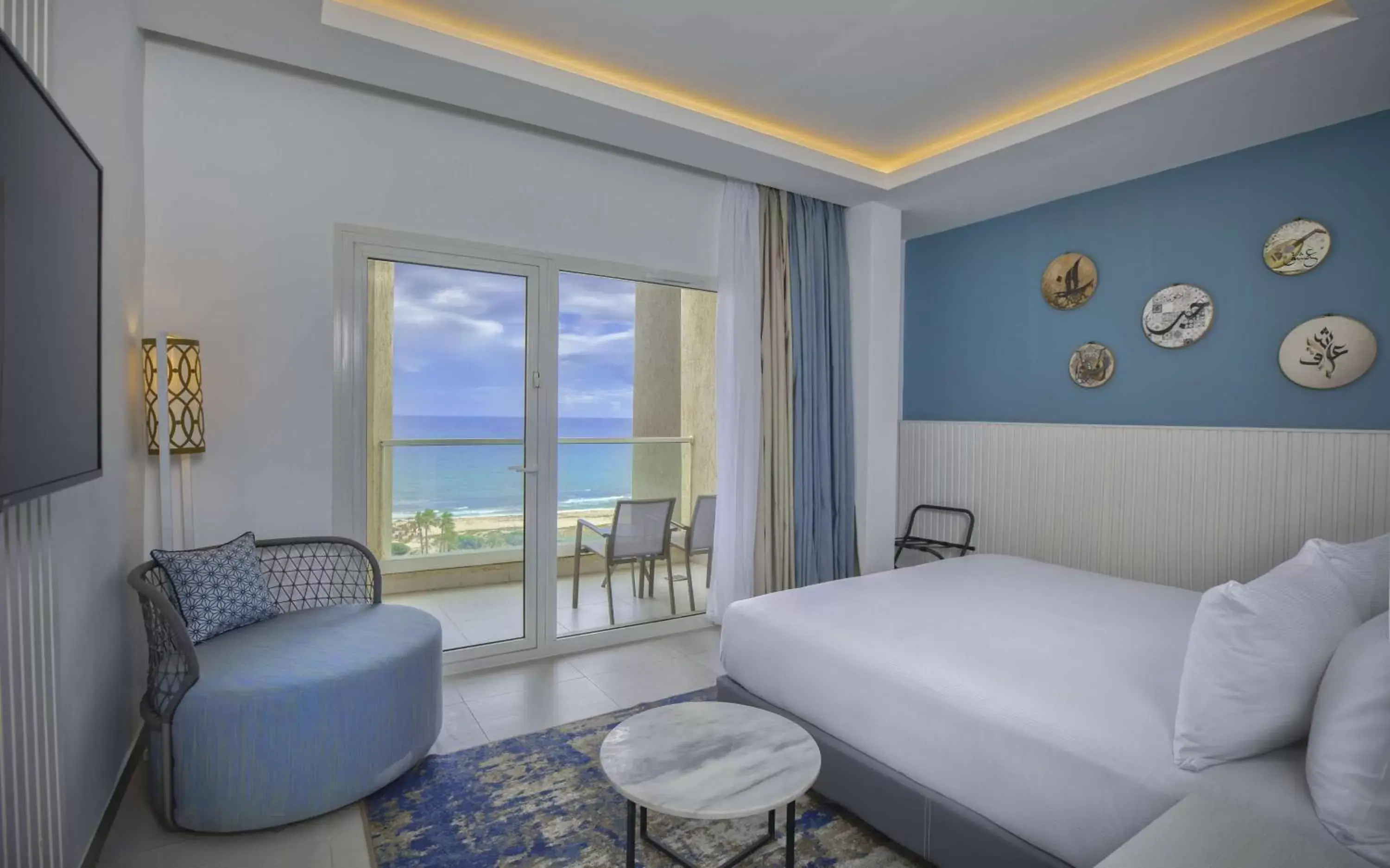 Bed in Hilton Skanes Monastir Beach Resort