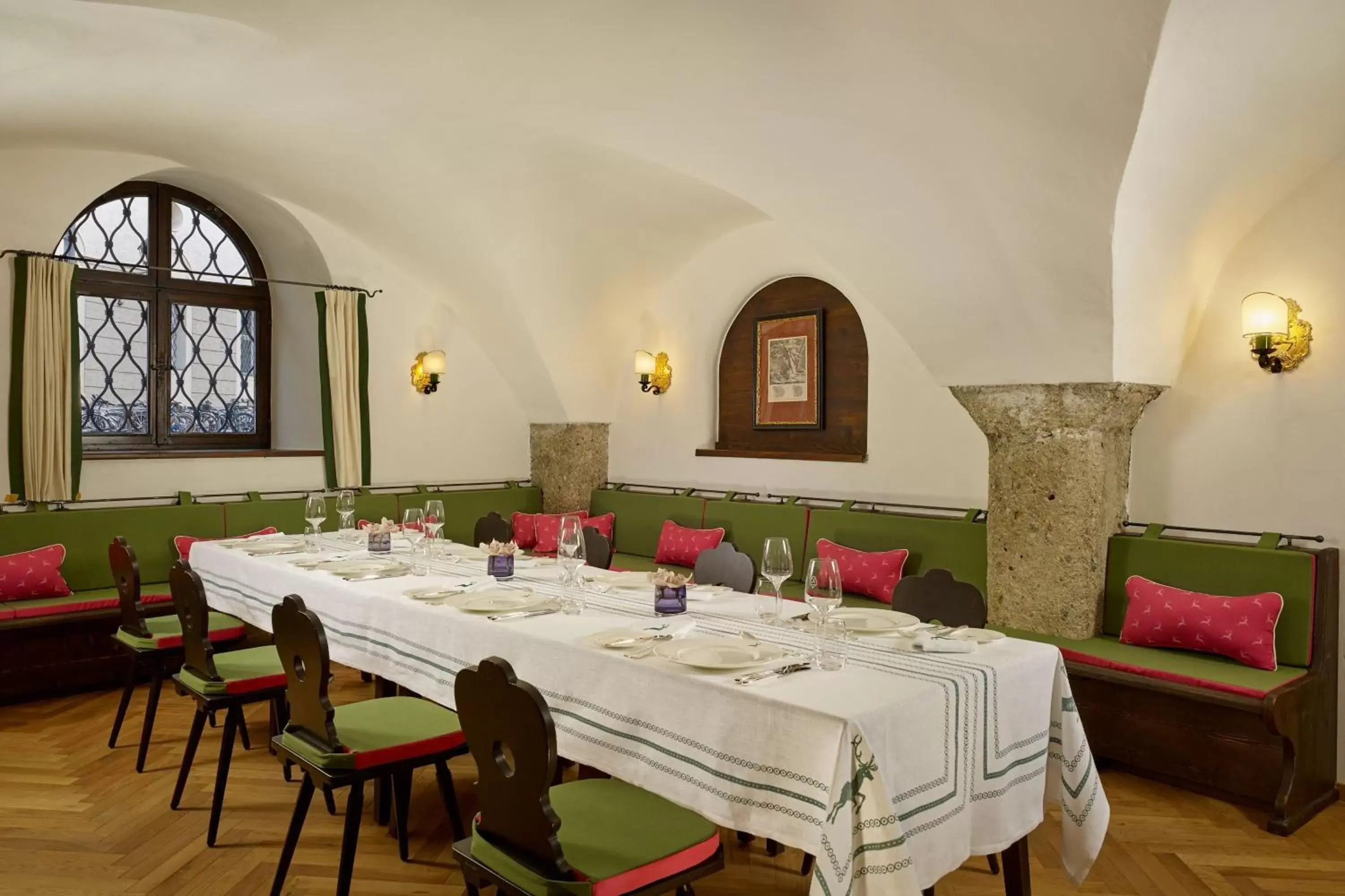 Meeting/conference room, Restaurant/Places to Eat in Hotel Goldener Hirsch, A Luxury Collection Hotel, Salzburg