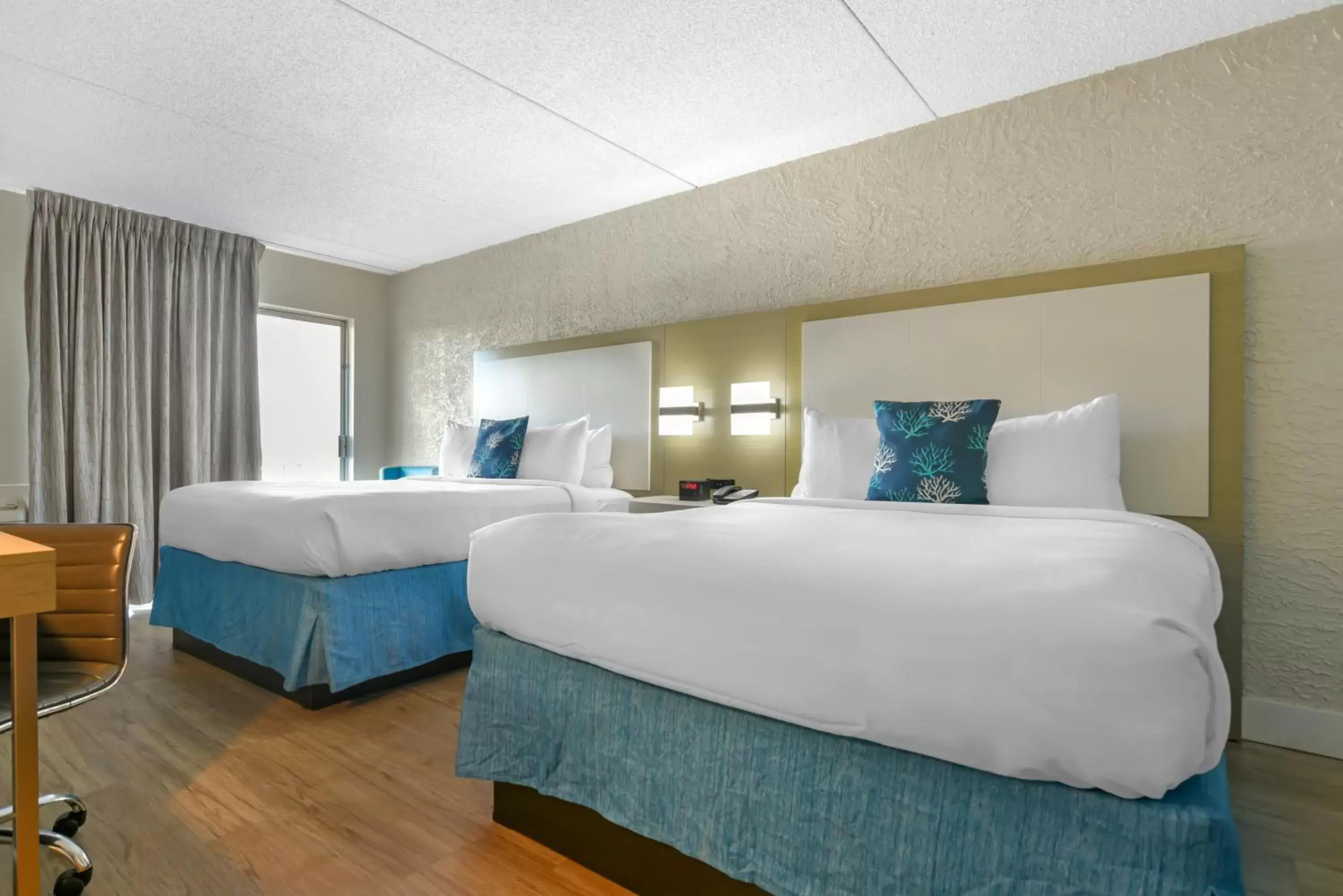 Bed in Inn on Destin Harbor, Ascend Hotel Collection