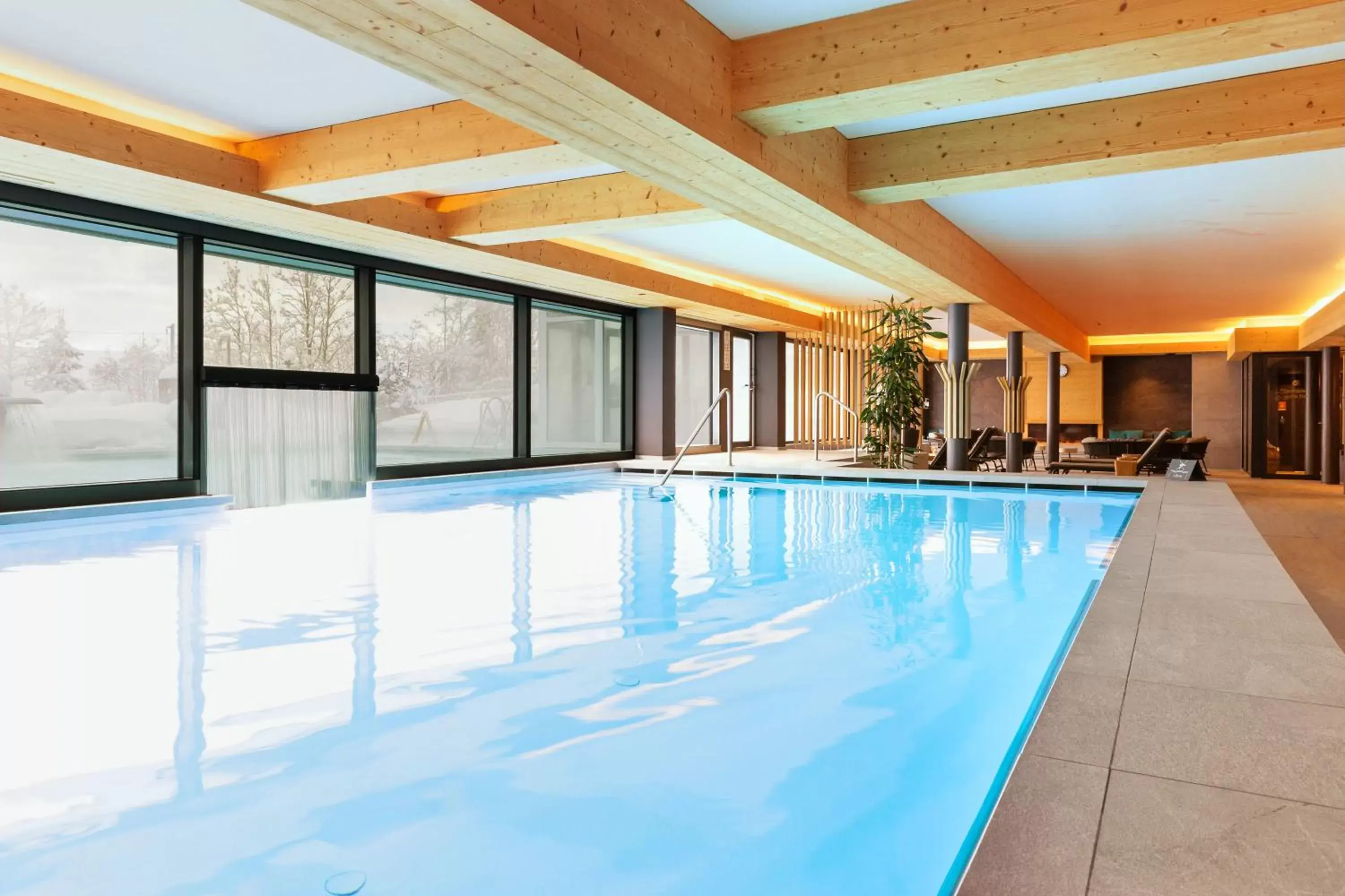 Swimming Pool in ERMITAGE Wellness- & Spa-Hotel