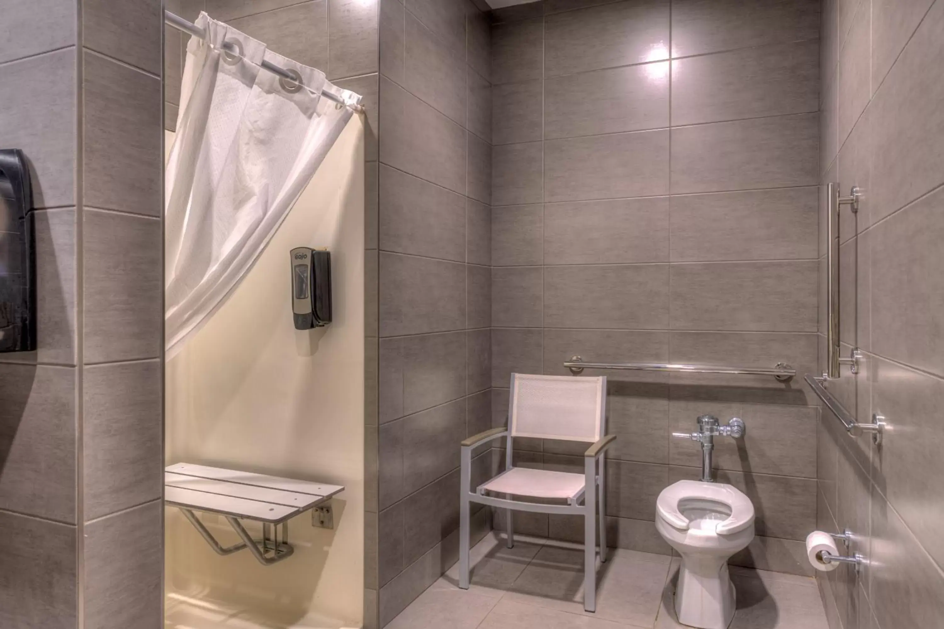Shower, Bathroom in Country Inn & Suites by Radisson, Crystal Lake, IL