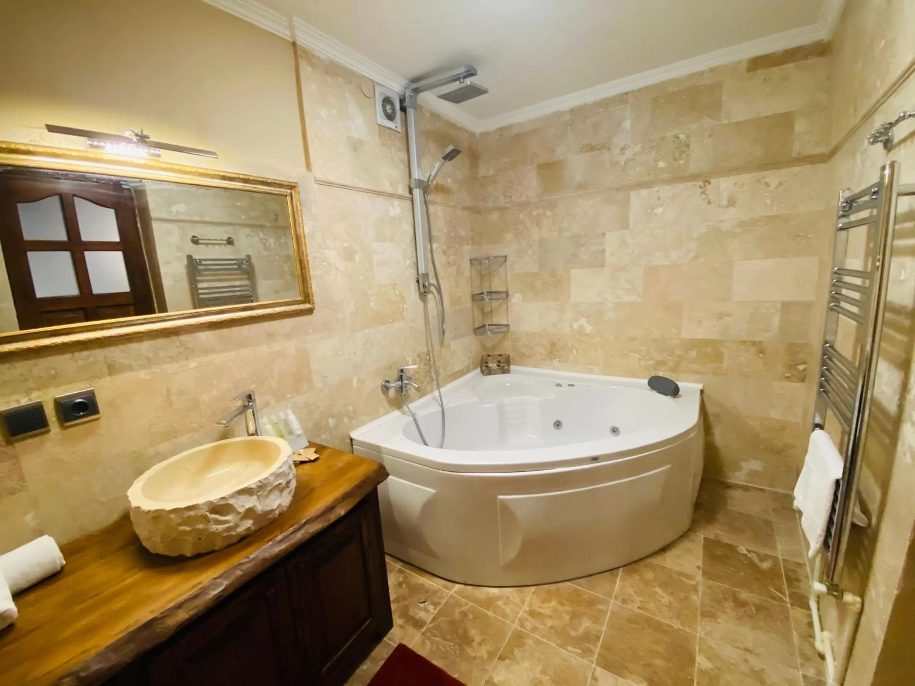 Shower in YASTIK HOUSES - Cappadocia