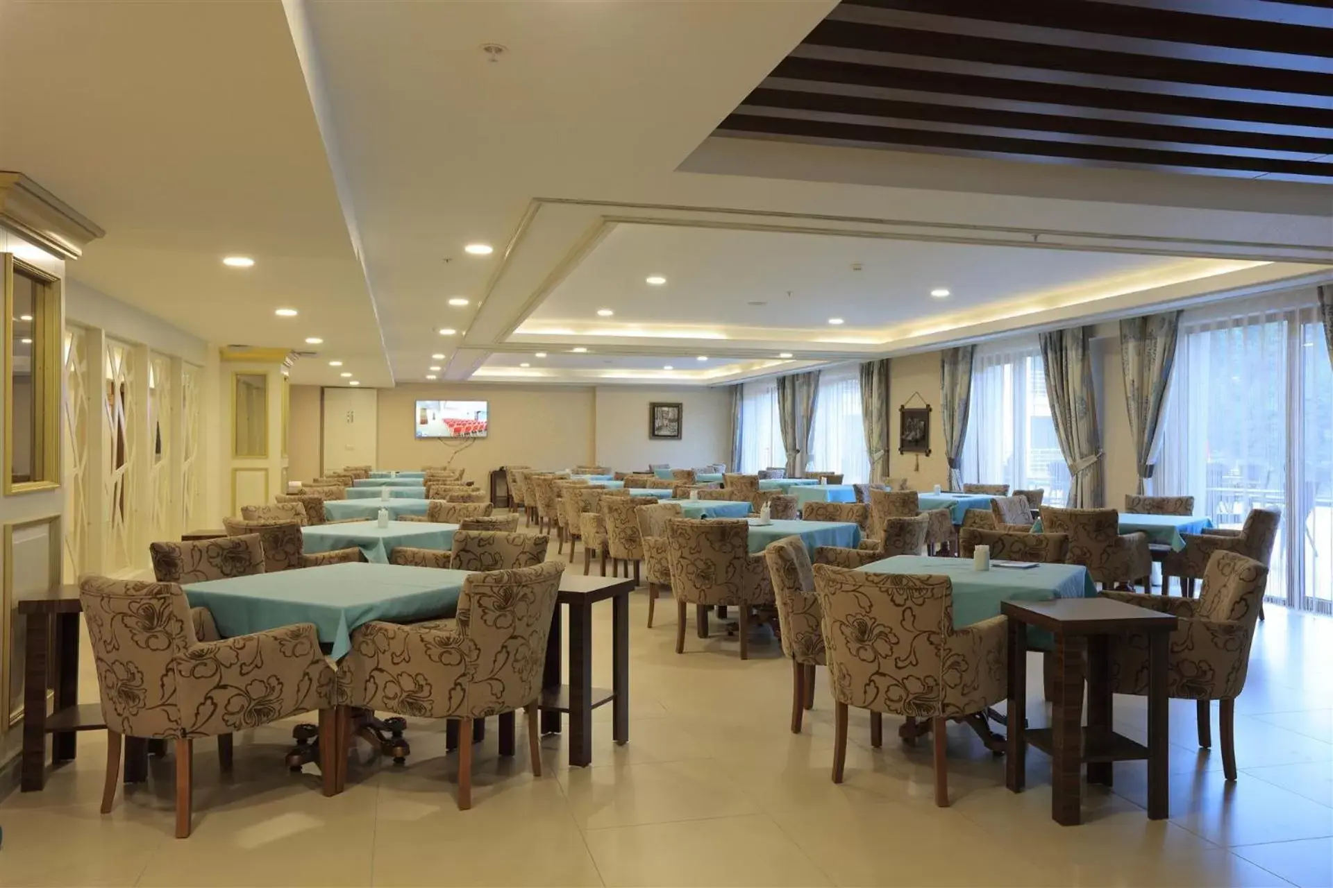 Area and facilities, Restaurant/Places to Eat in Cam Thermal Resort Hotel & Spa