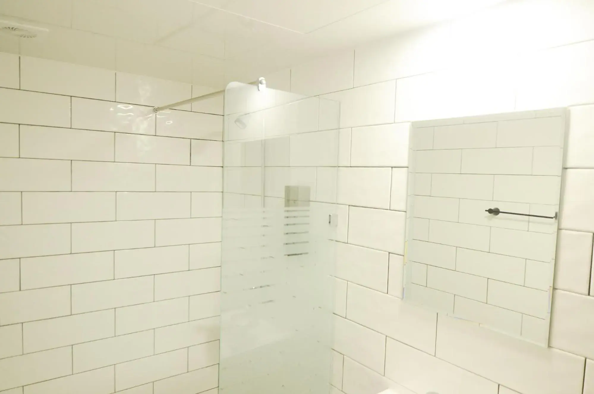 Shower, Bathroom in One Way Guesthouse Busan