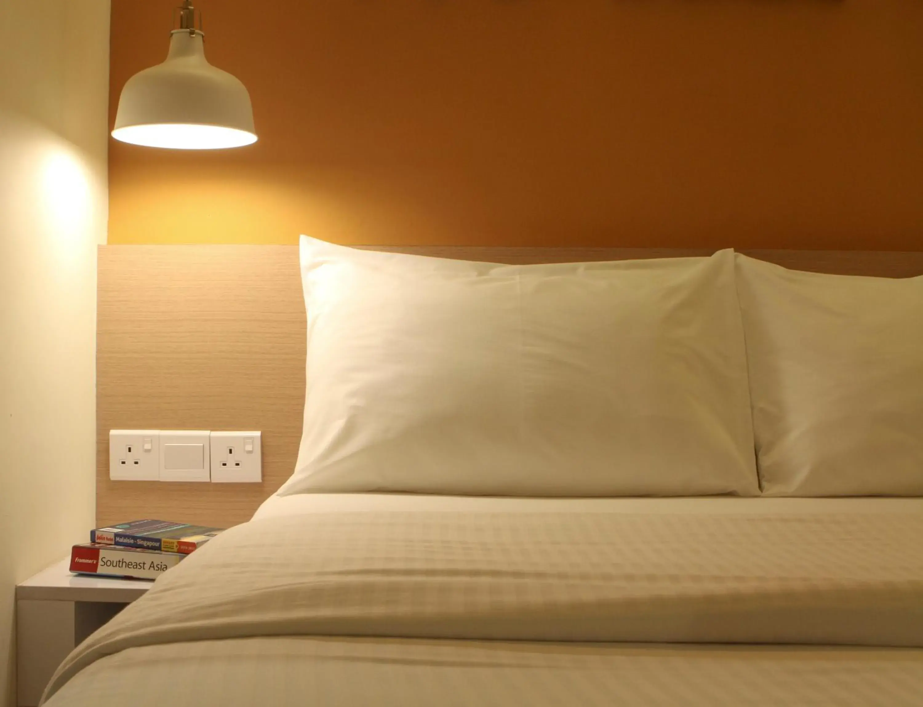 Bedroom, Seating Area in Hotel 1000 Miles