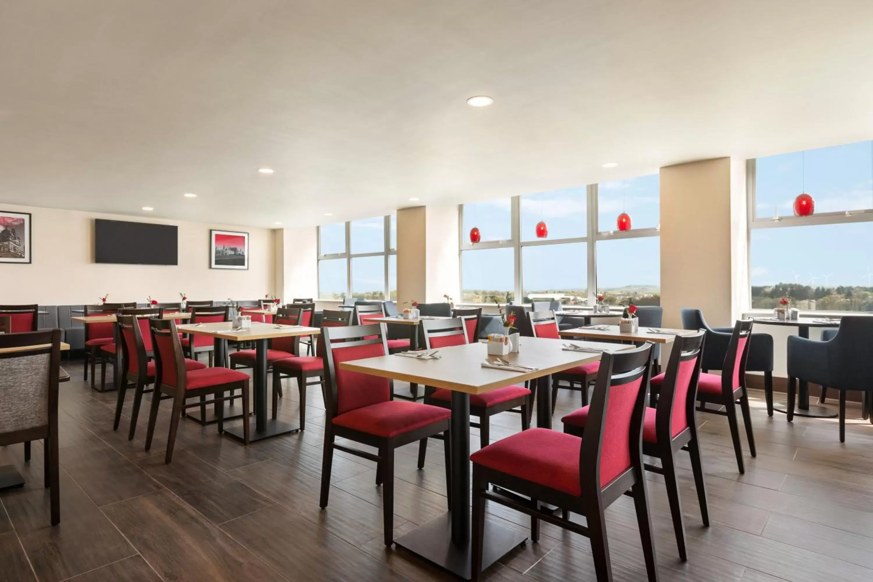 Restaurant/Places to Eat in Ramada by Wyndham East Kilbride