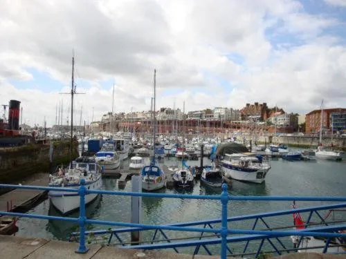 Area and facilities in Spencer Court