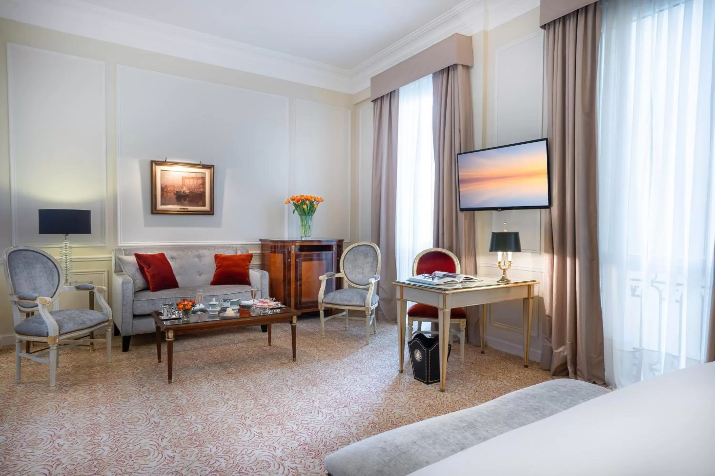 Seating area in Alvear Palace Hotel - Leading Hotels of the World