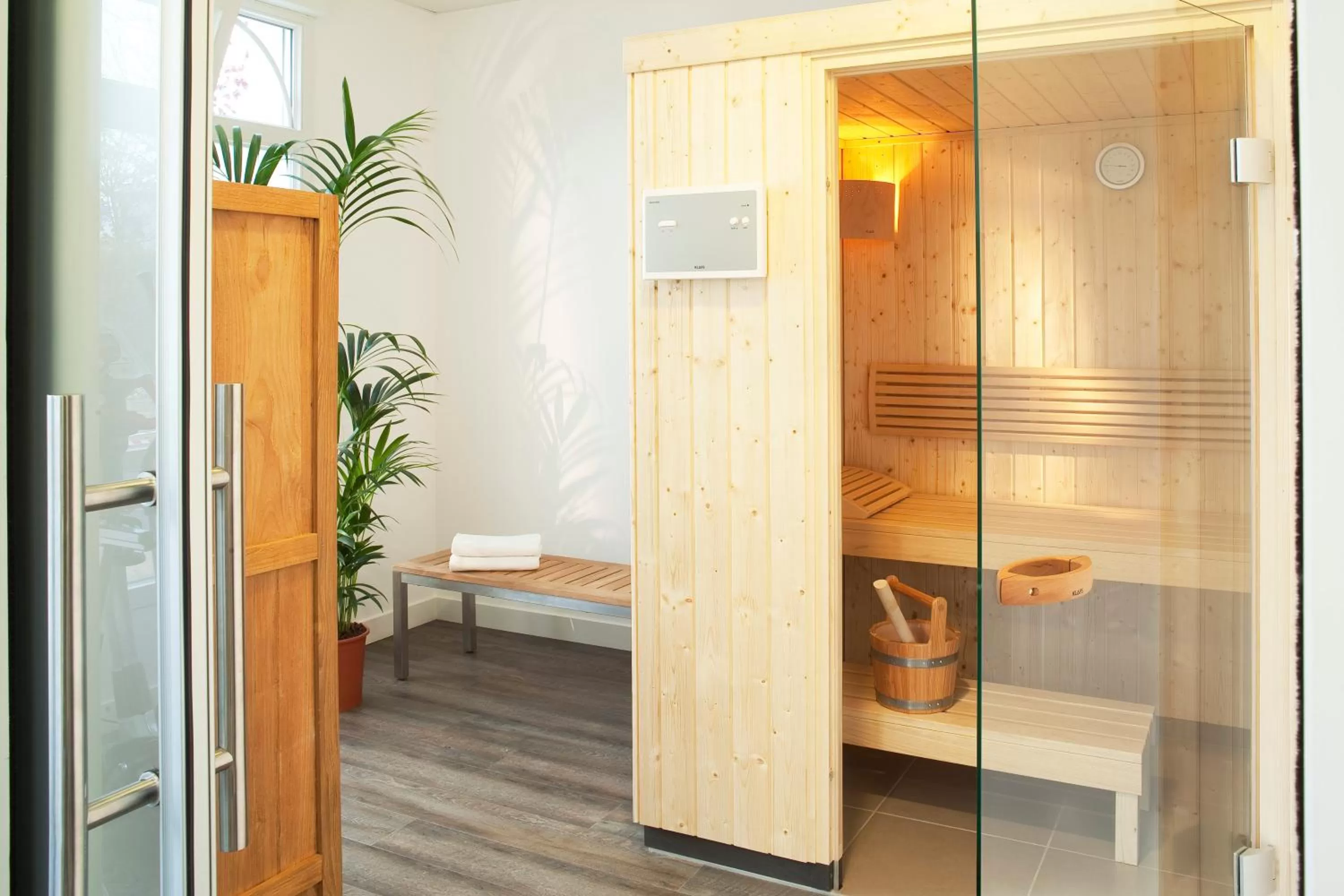Sauna in Hotel Le Bugatti