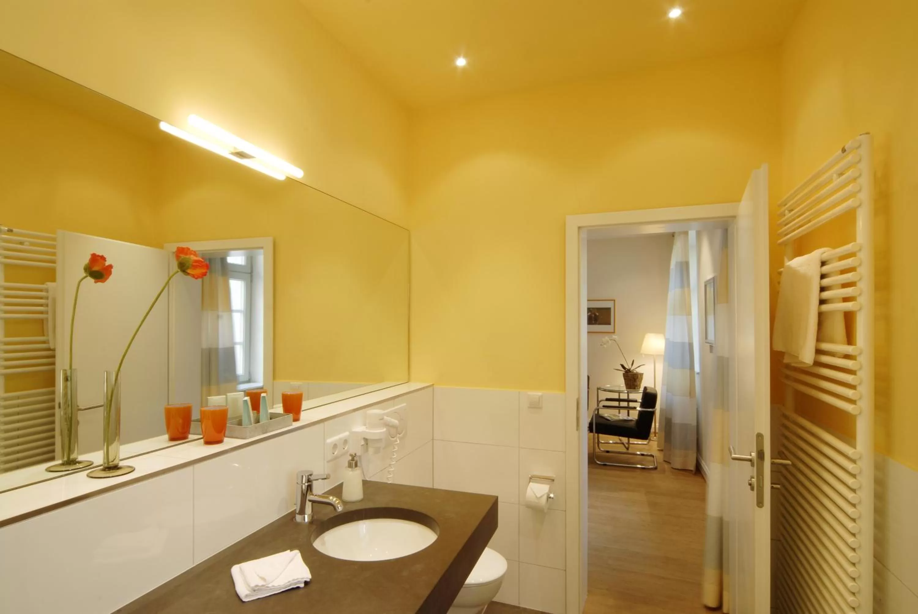 Bathroom in Hotel Zur Alten Brücke