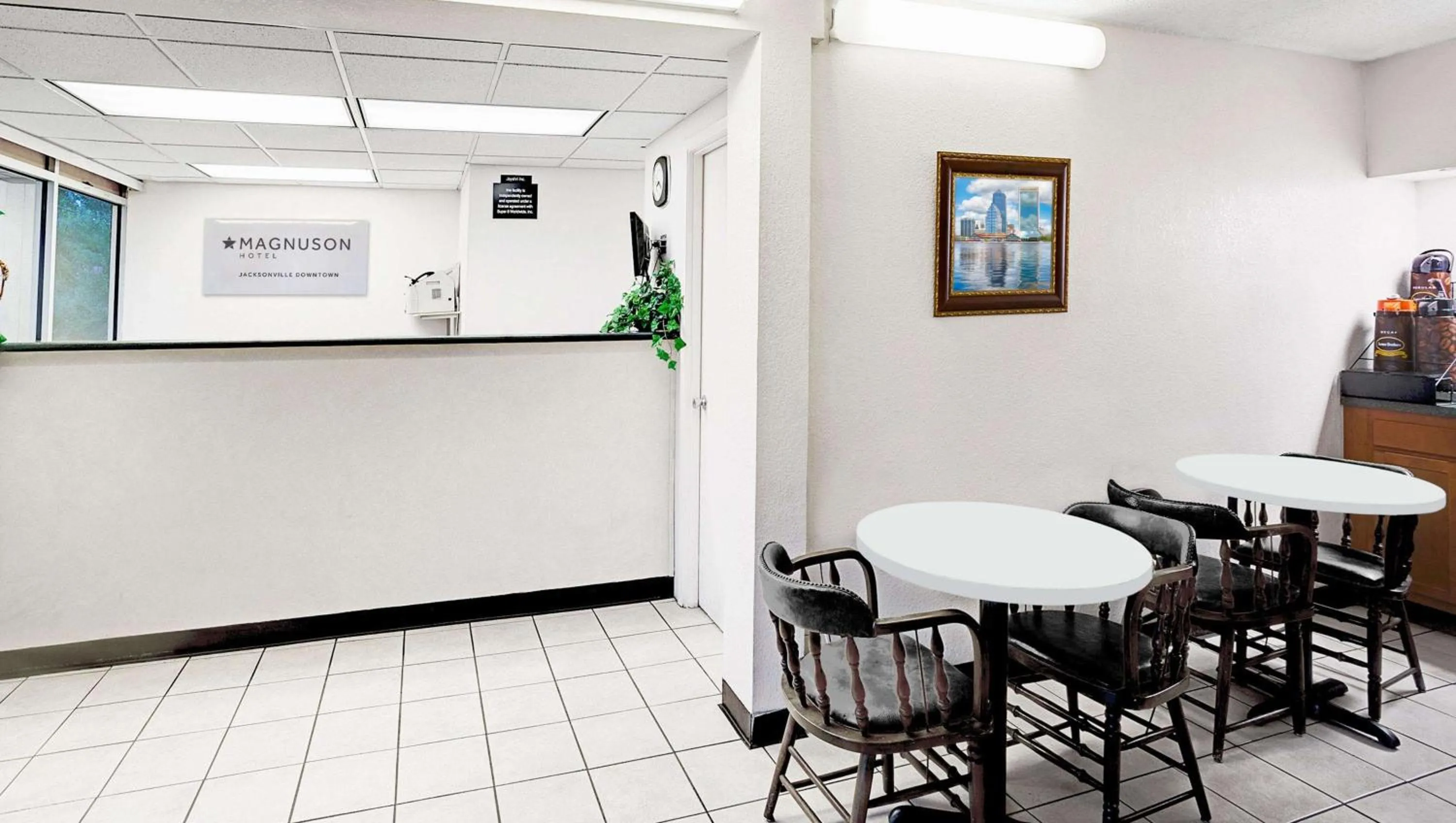 Lobby or reception in Magnuson Hotel Jacksonville Downtown