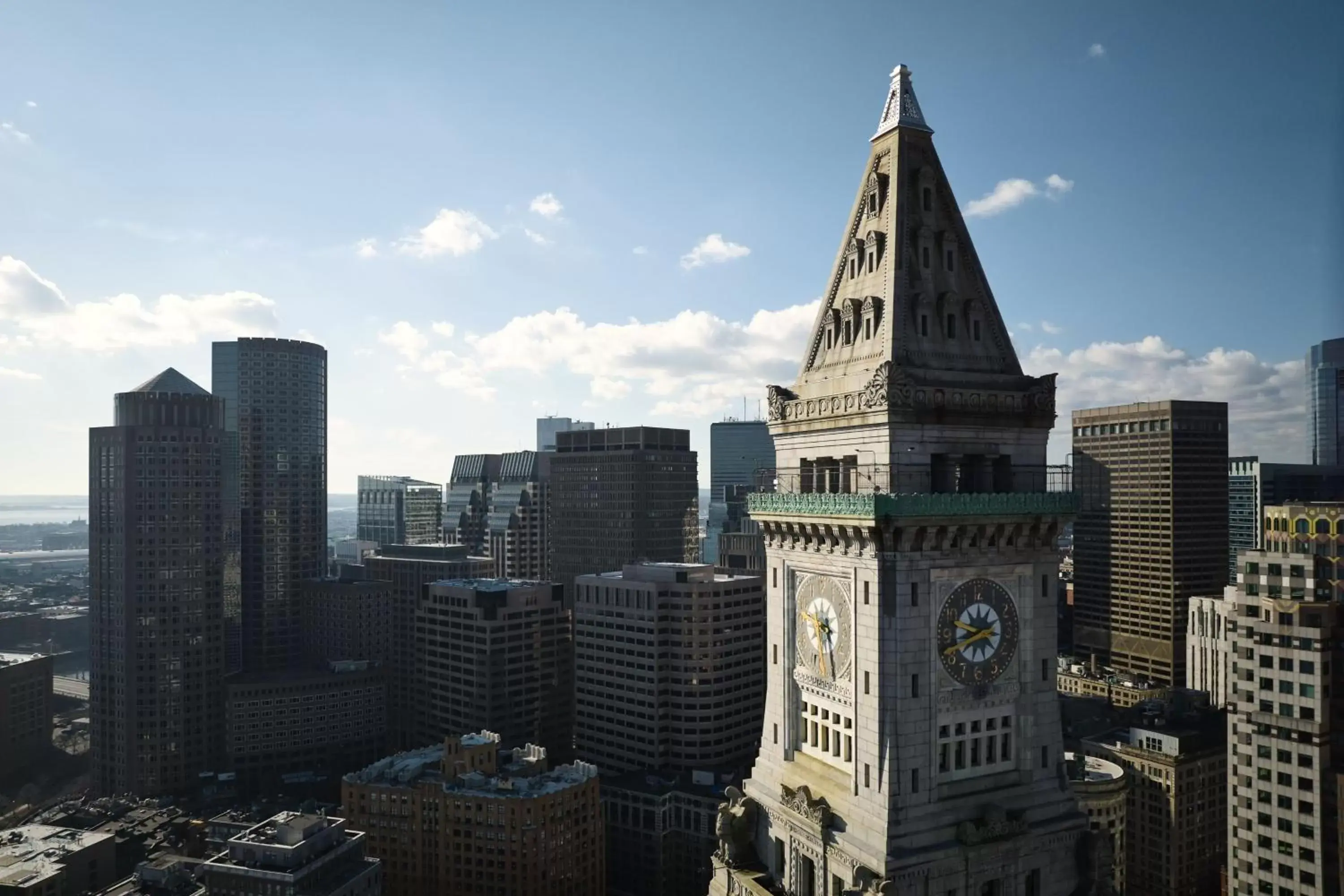 Property building in Marriott Vacation Club Pulse at Custom House, Boston