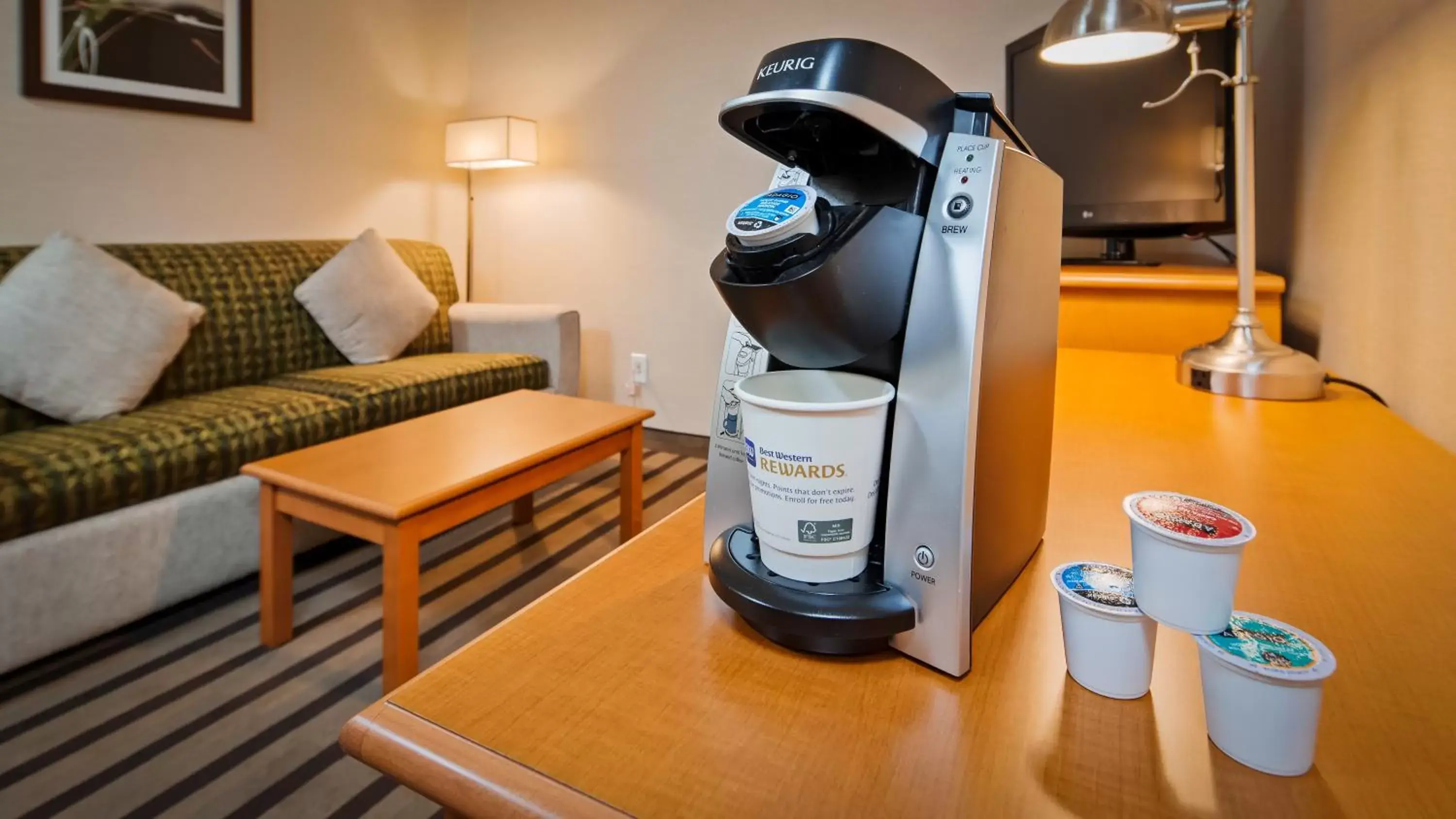 Coffee/tea facilities in Best Western King George Inn & Suites