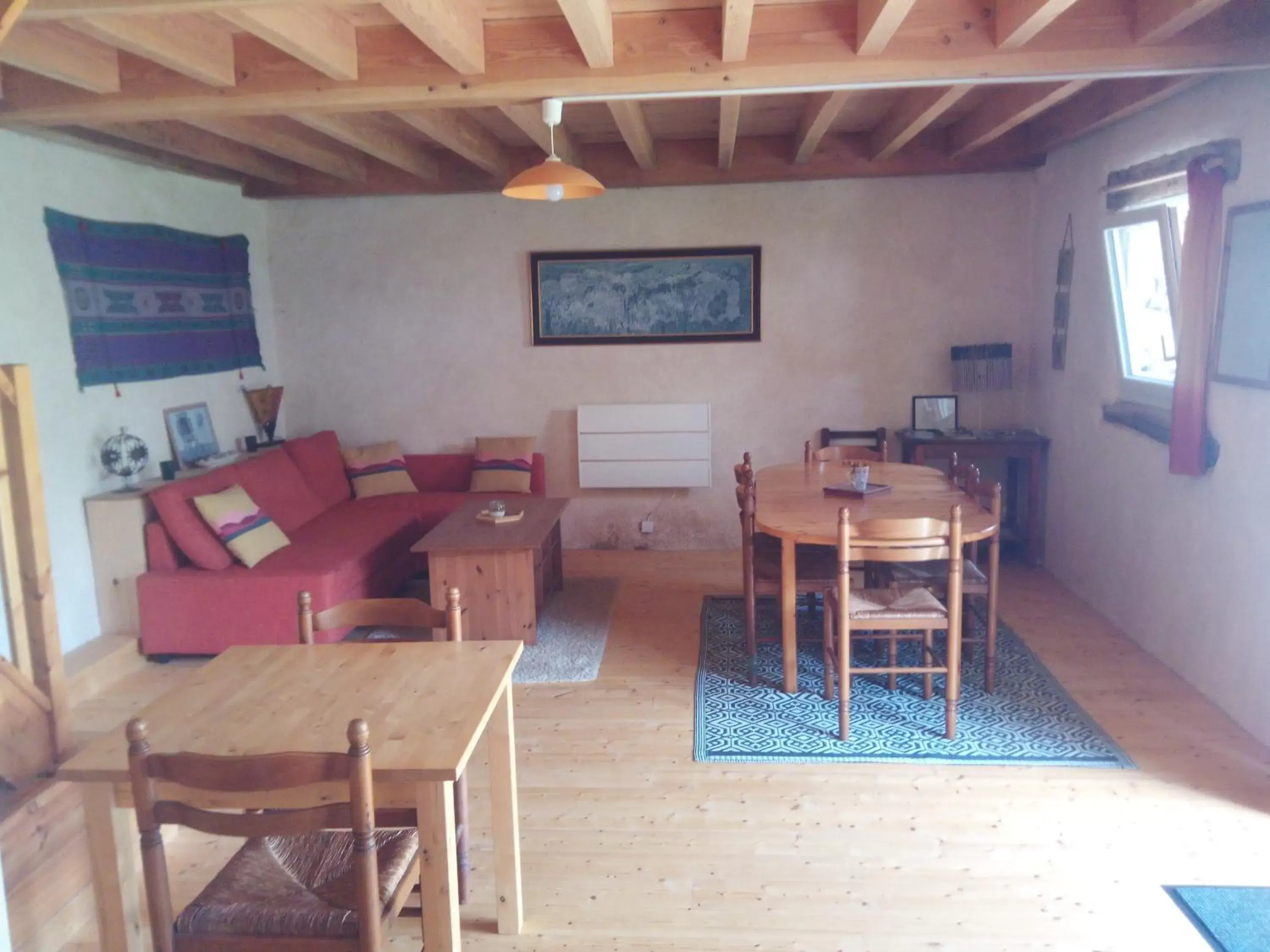 Communal kitchen, Dining Area in Le Jardin Enchanteur, chaleureuse maison d'hôtes calme et accueillante