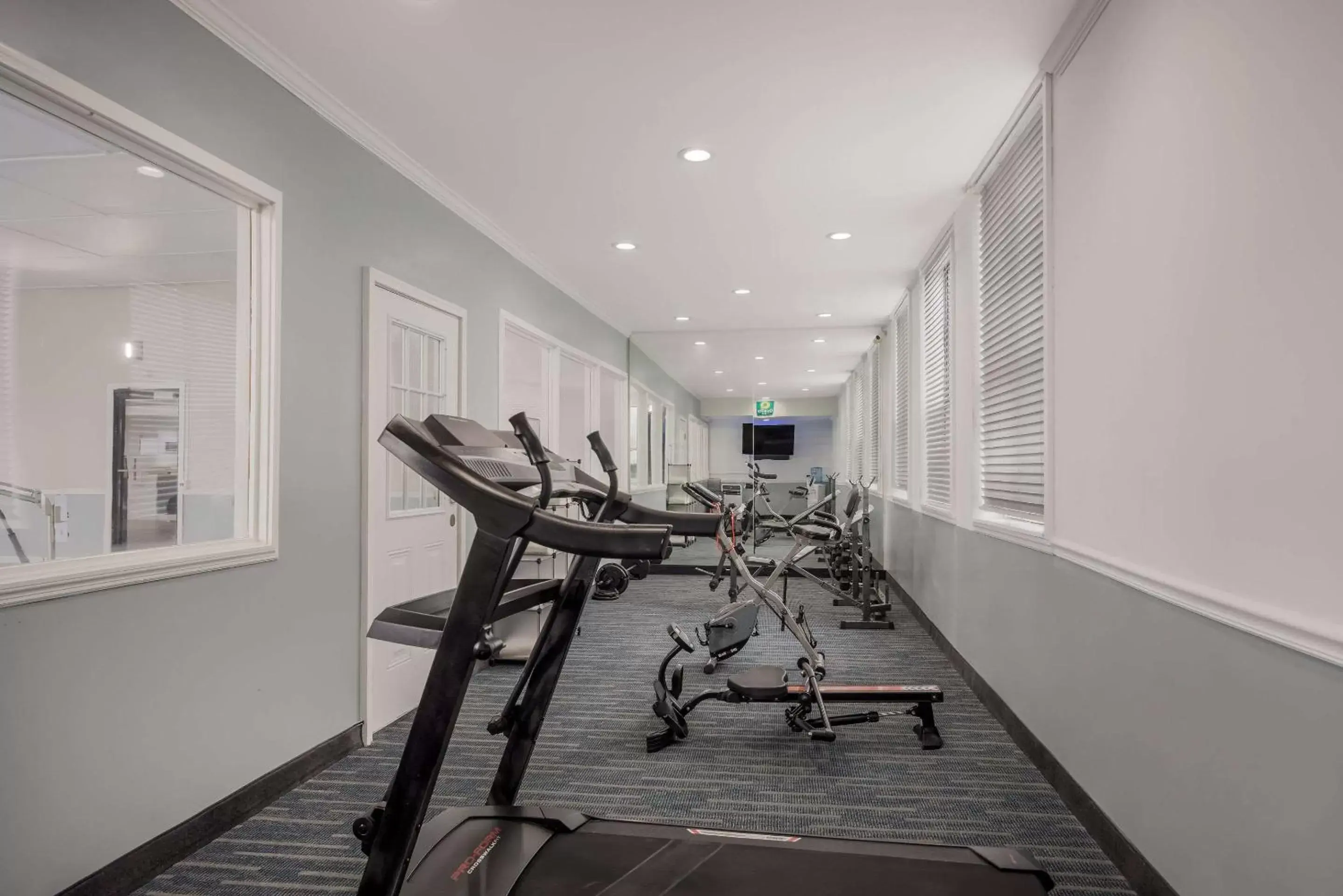 Fitness centre/facilities in Quality Inn Fitness centre/facilities in Quality Inn
