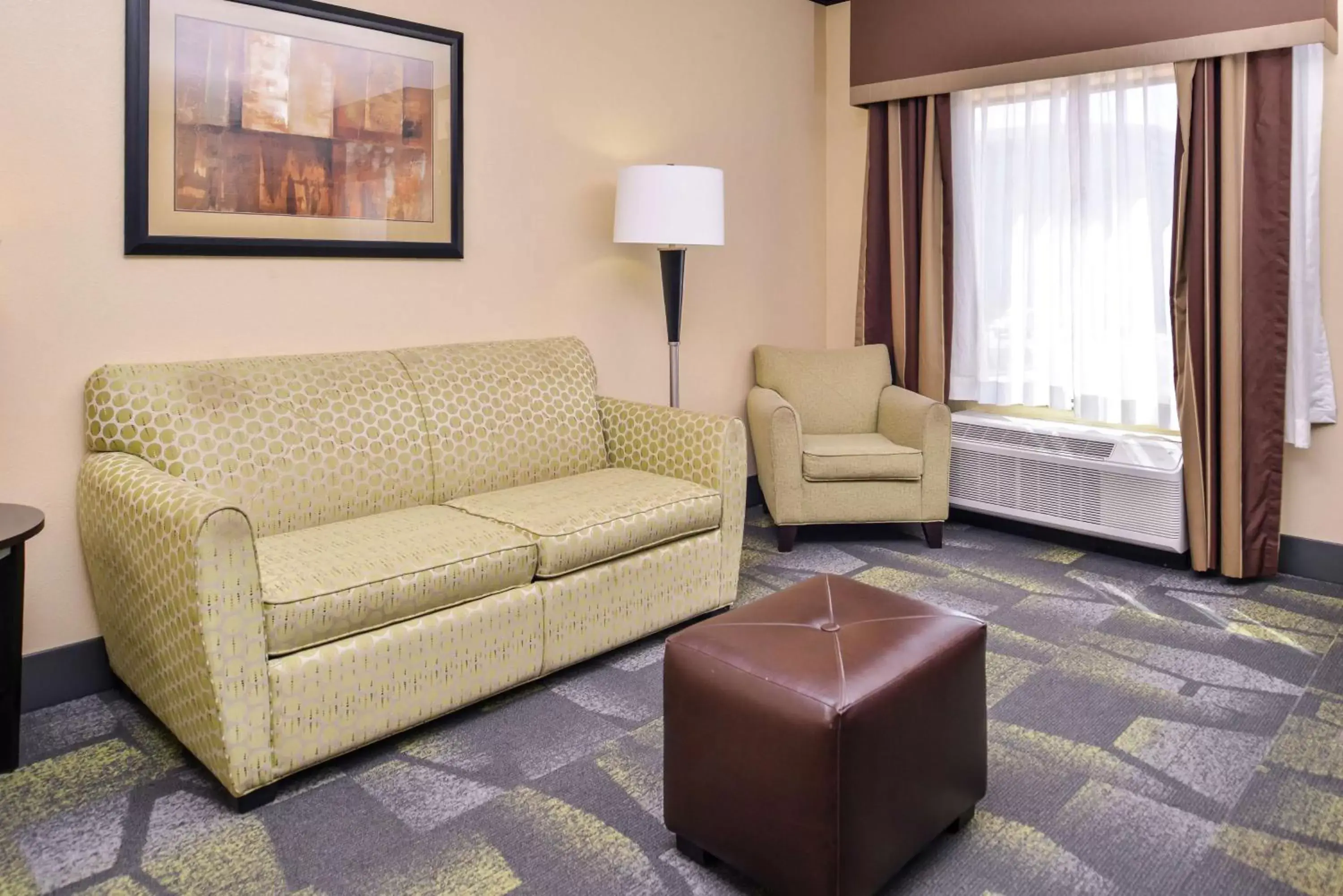 Living room, Seating Area in Hampton Inn & Suites Big Spring
