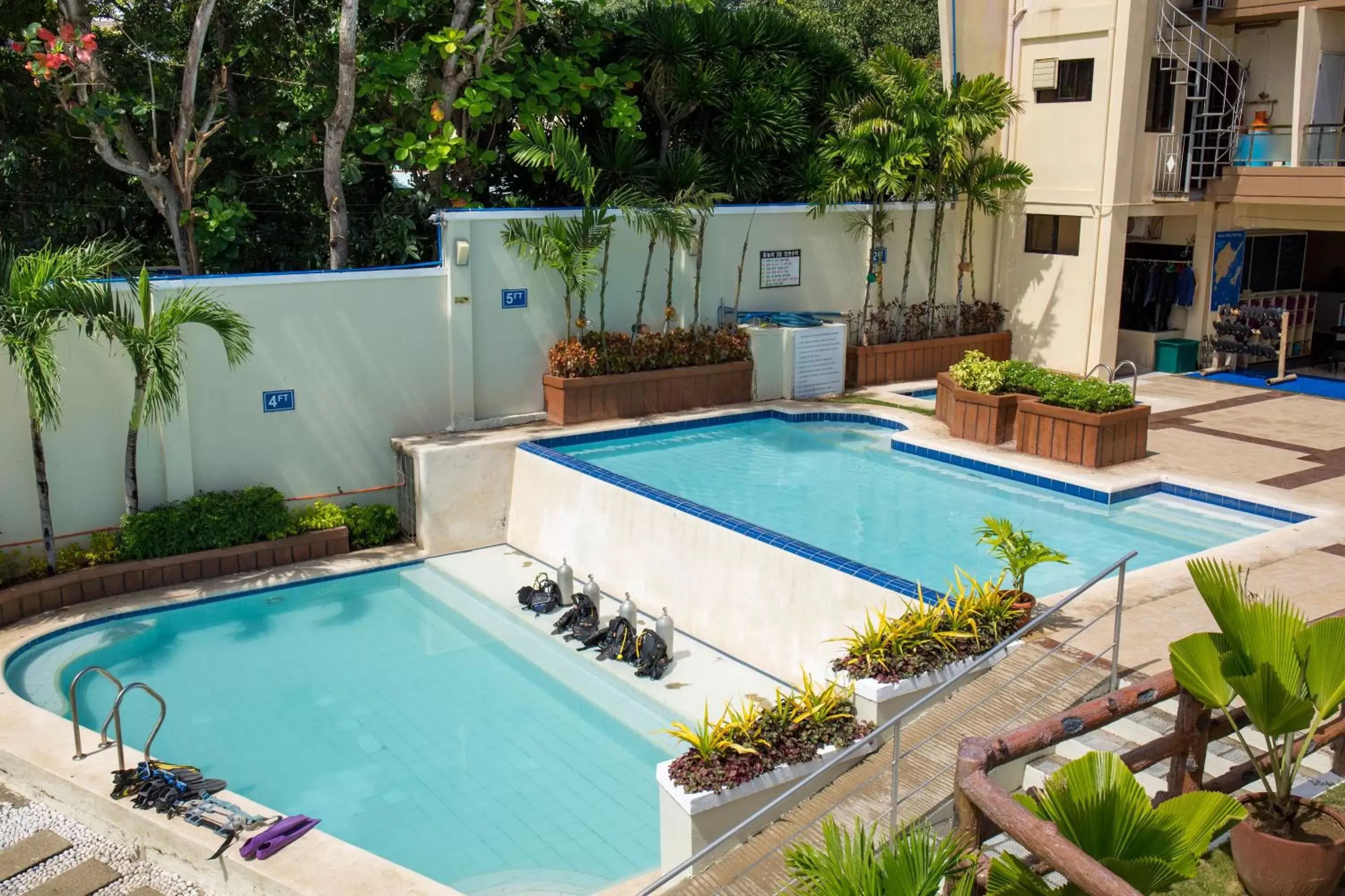 Swimming Pool in Palmbeach Resort & Spa