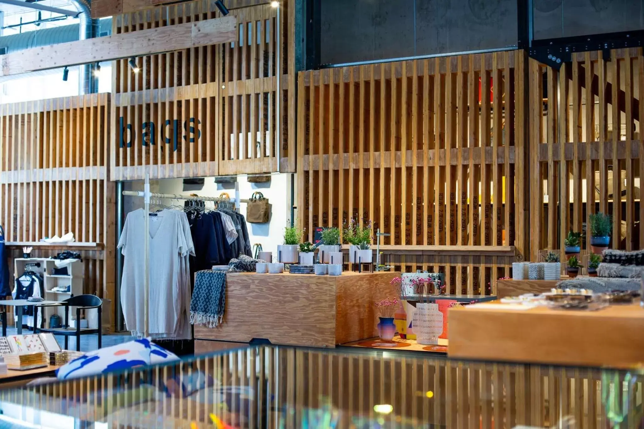 On-site shops in The Source Hotel