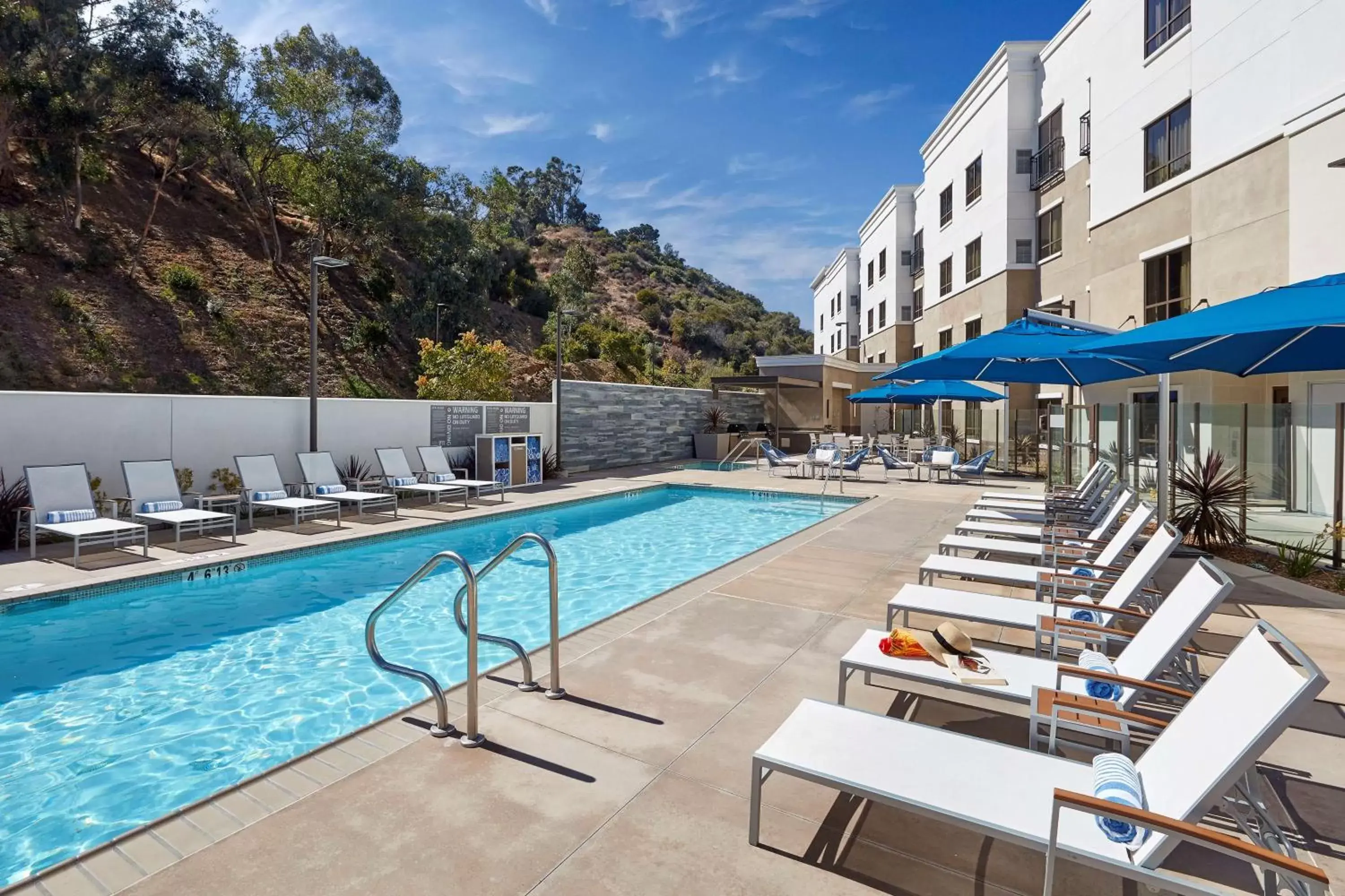 Patio, Swimming Pool in Homewood Suites by Hilton San Diego Hotel Circle/SeaWorld Area