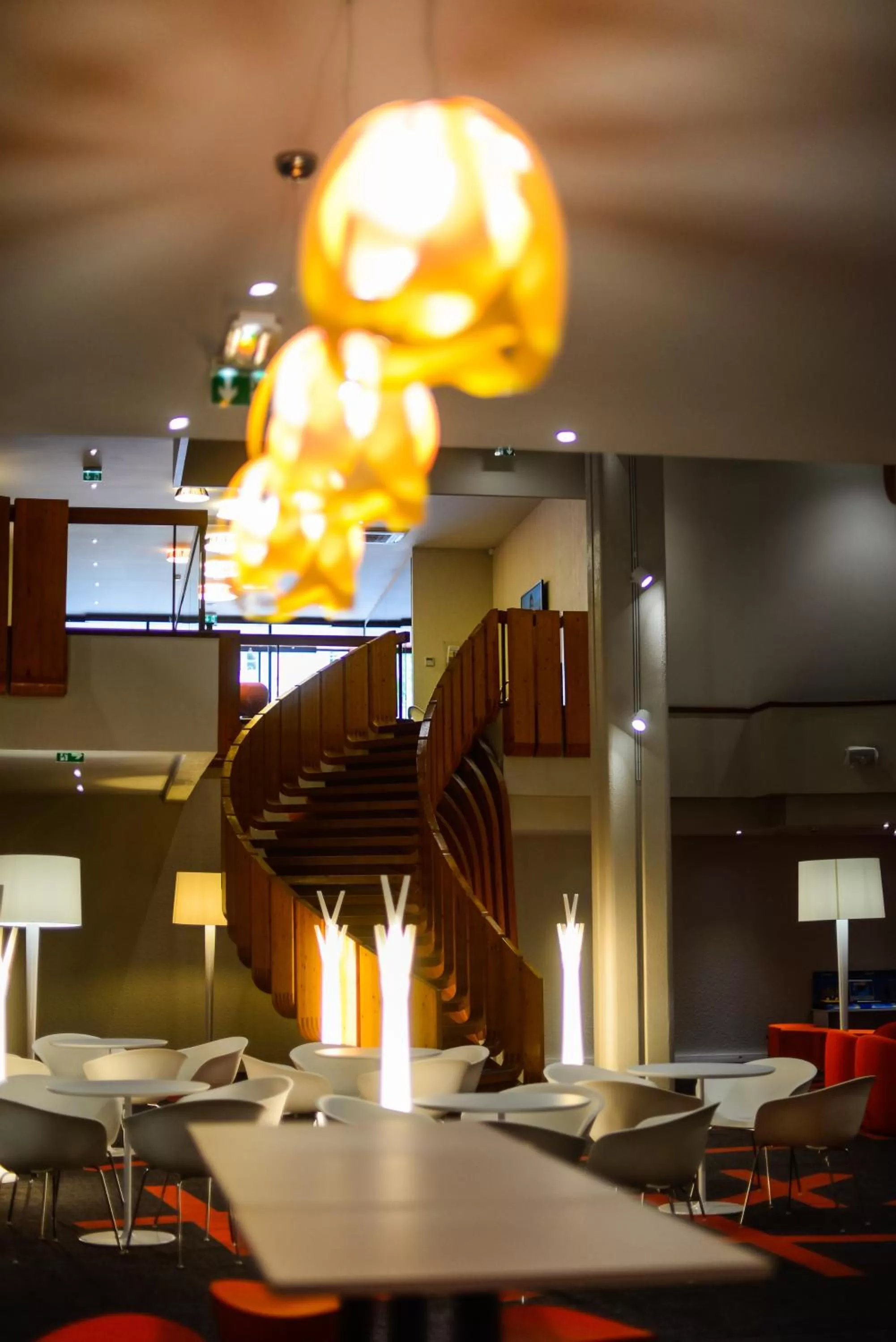 Lobby or reception in ibis Styles Poitiers Centre