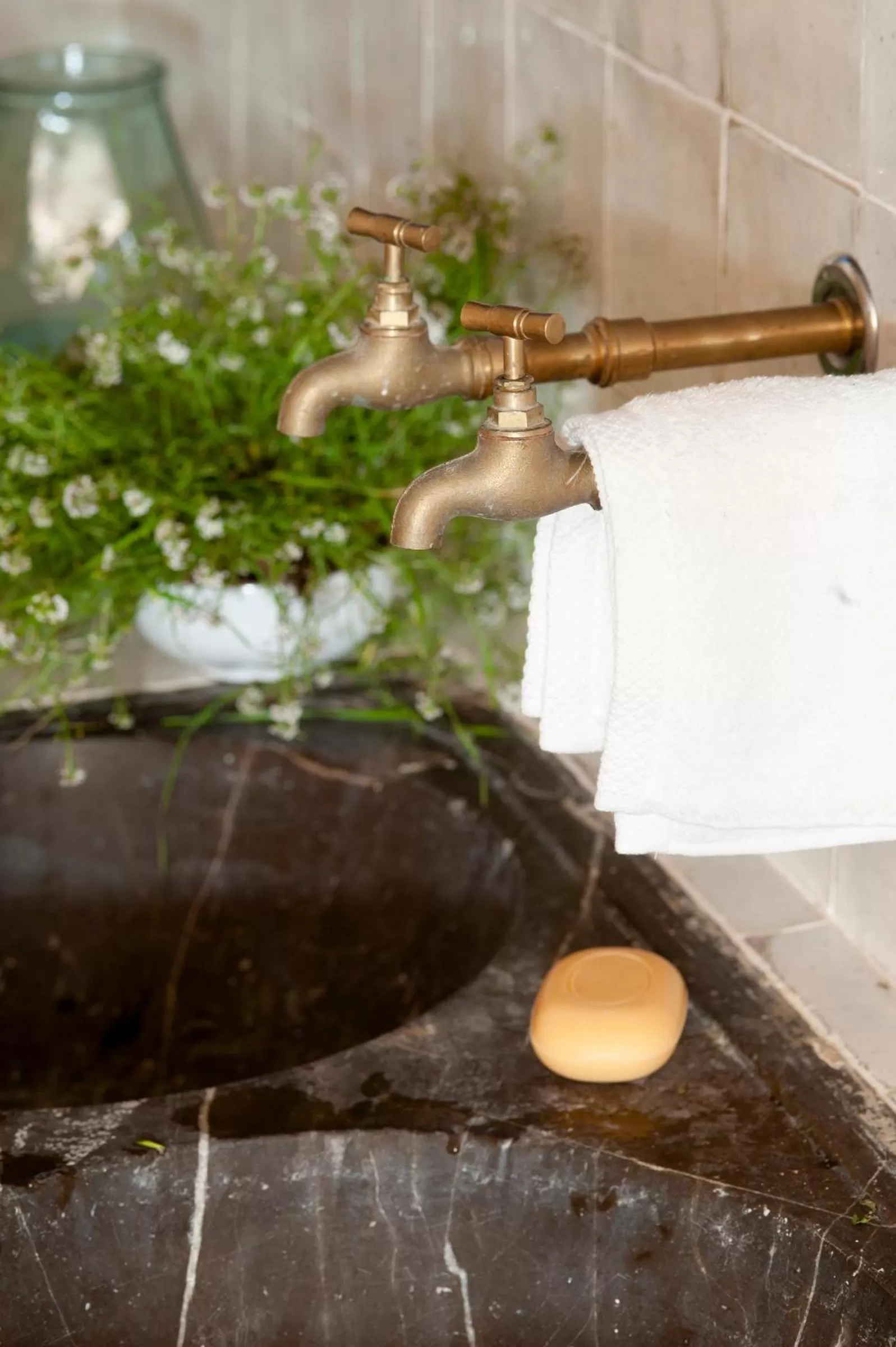 Decorative detail in Arkhé Hotel Boutique Pals