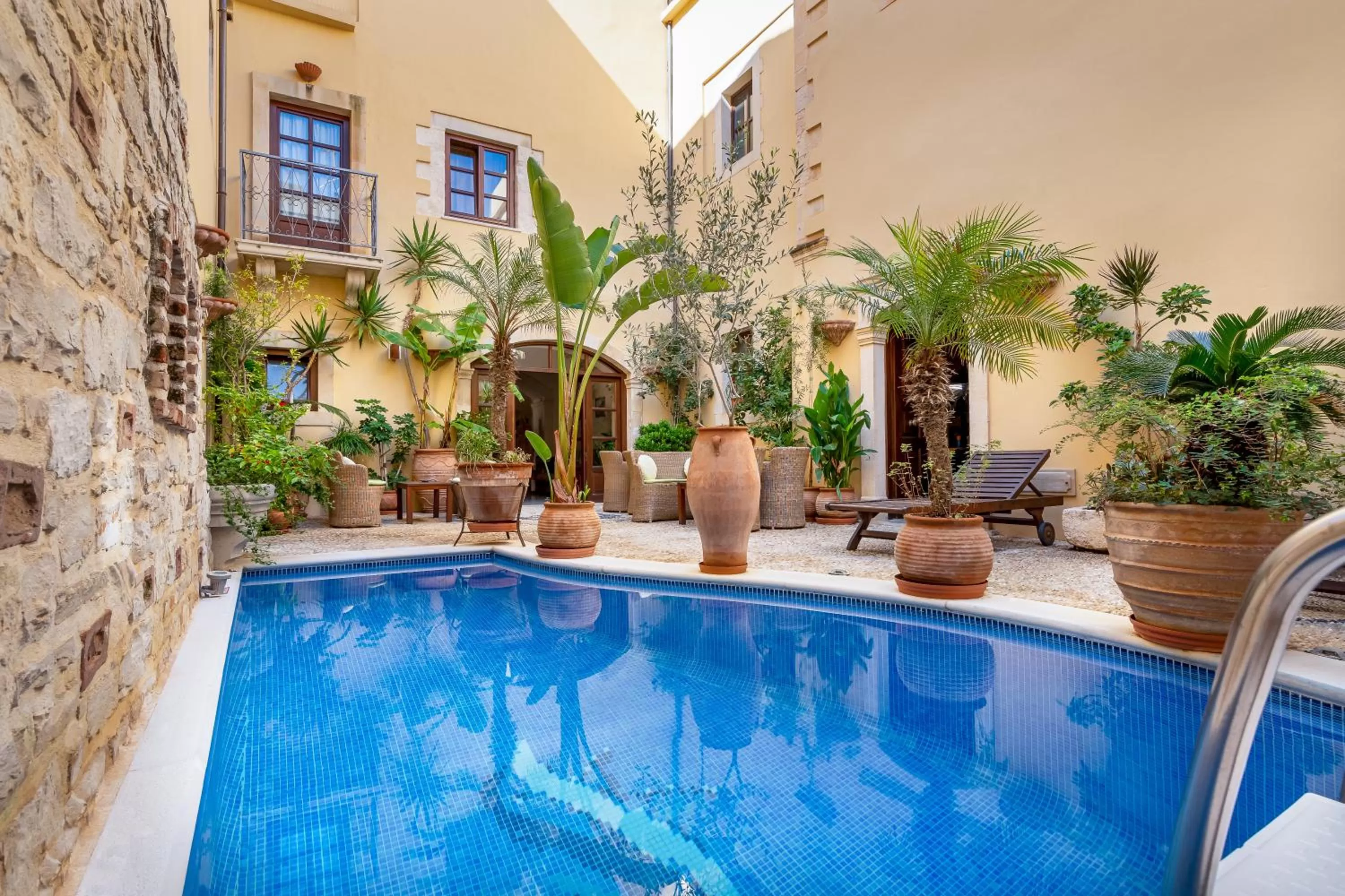 Swimming pool in Palazzino Di Corina