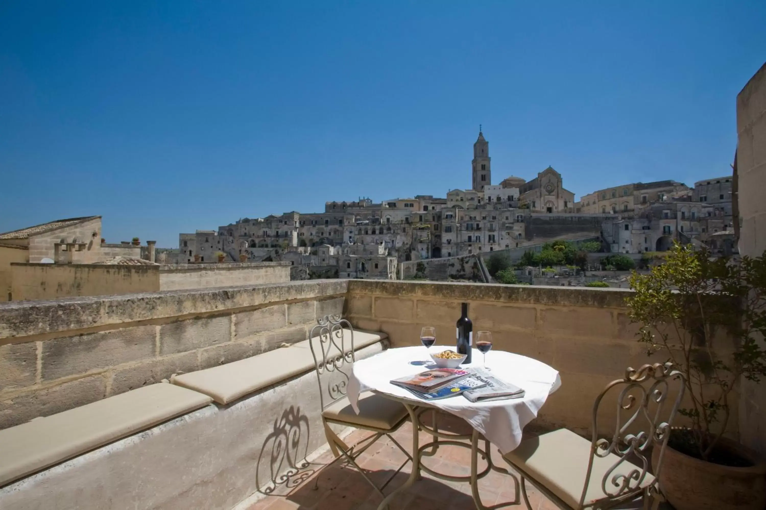 Bird's eye view in L'Hotel In Pietra