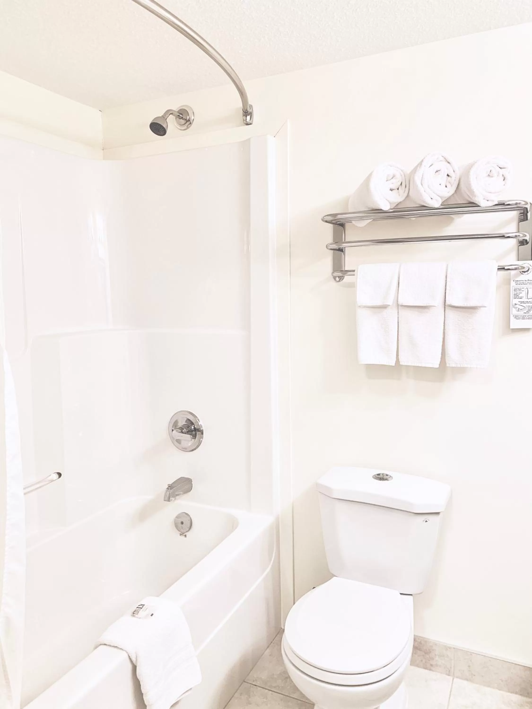 Bathroom in Prairie Moon Inn & Suites Unity