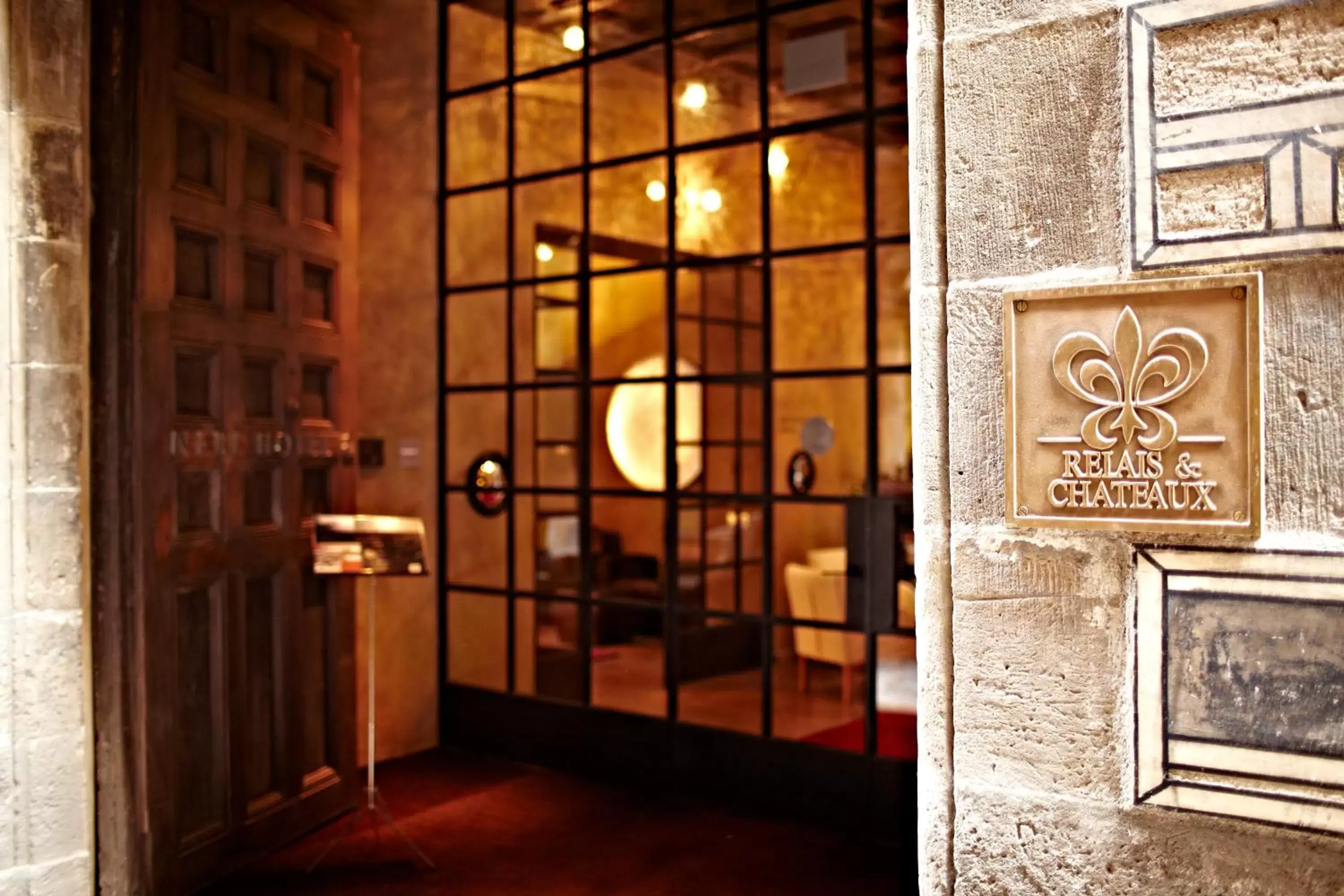 Facade/entrance in Hotel Neri – Relais & Chateaux