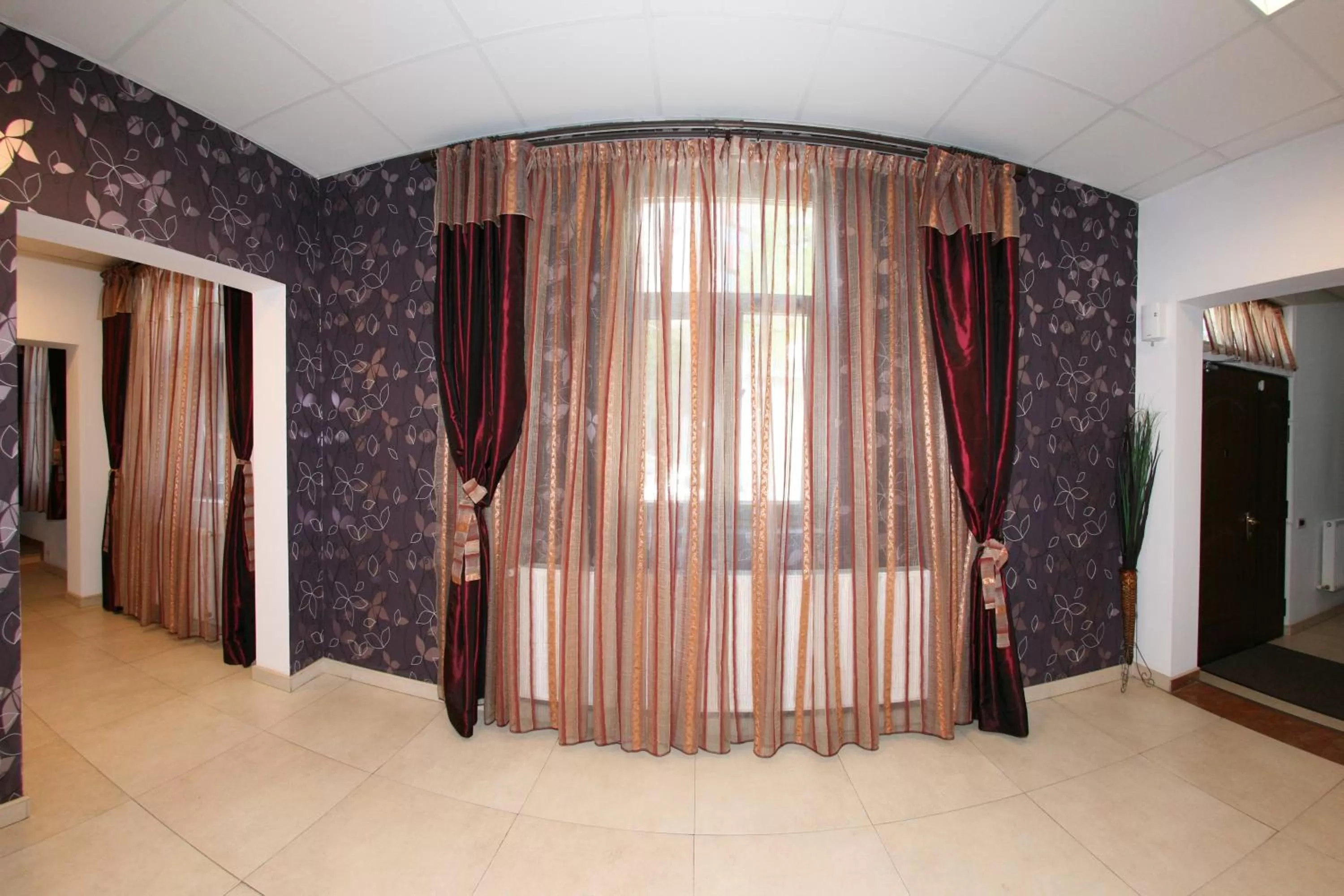 Decorative detail in City Garden Rooms and Apartments