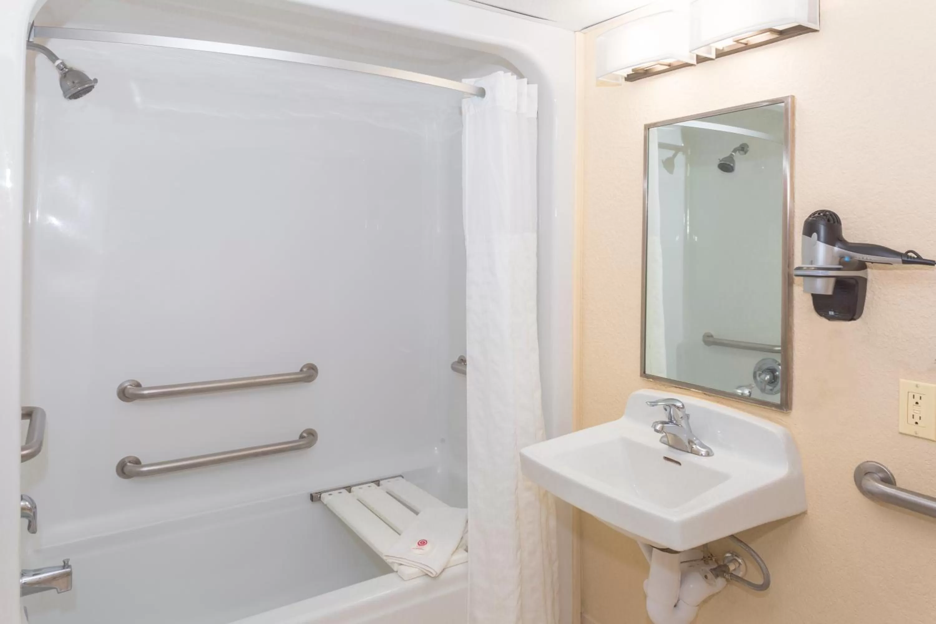 Baymont by Wyndham Bonita Springs