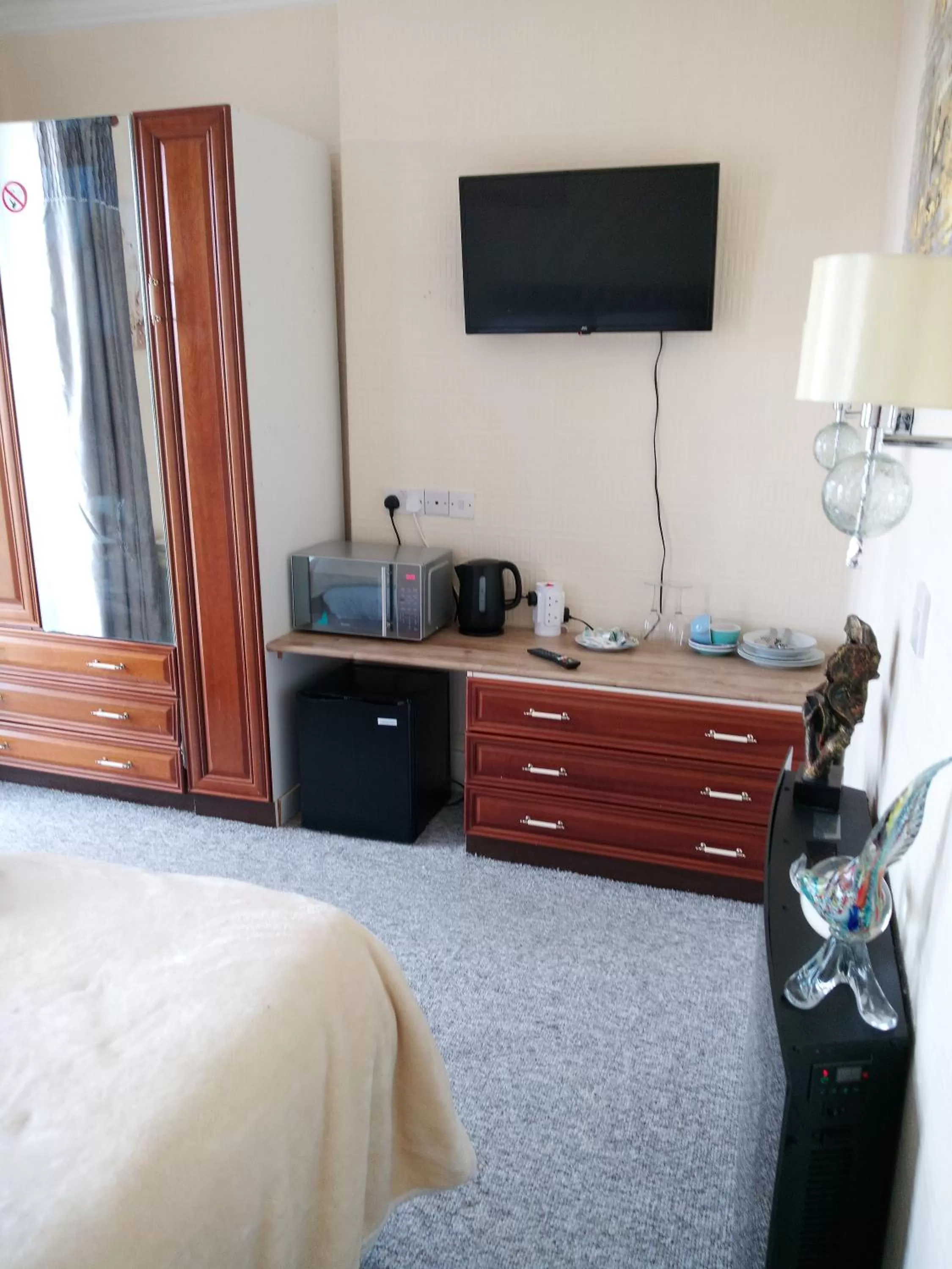 TV/Entertainment Center in ocean view